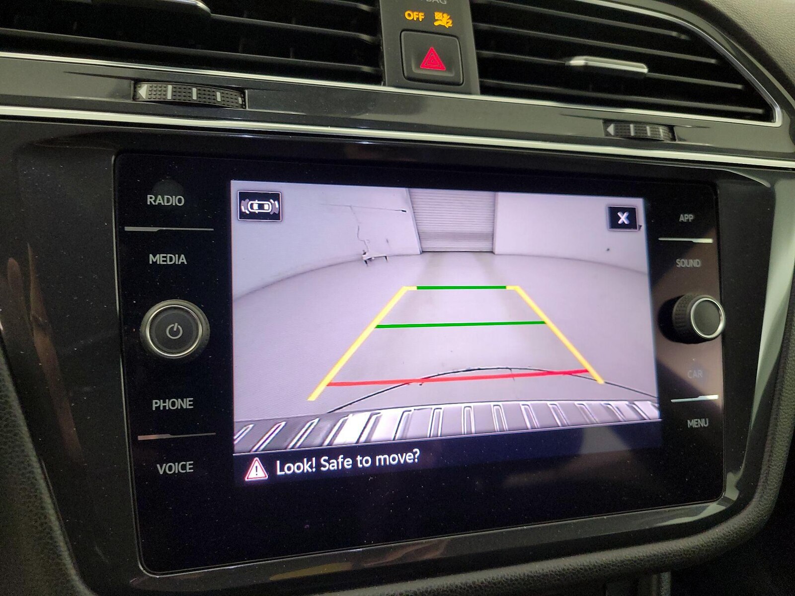 2022 Volkswagen Tiguan SE - Photo 15
