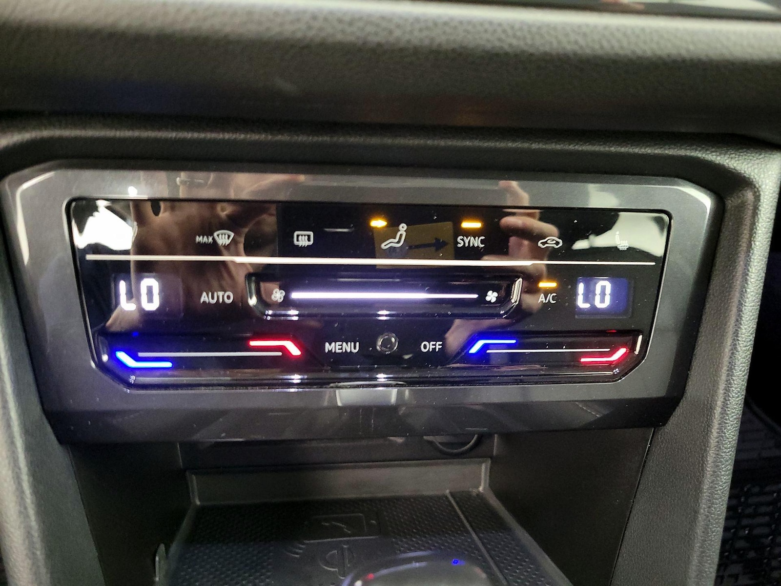 2022 Volkswagen Tiguan SE - Photo 17