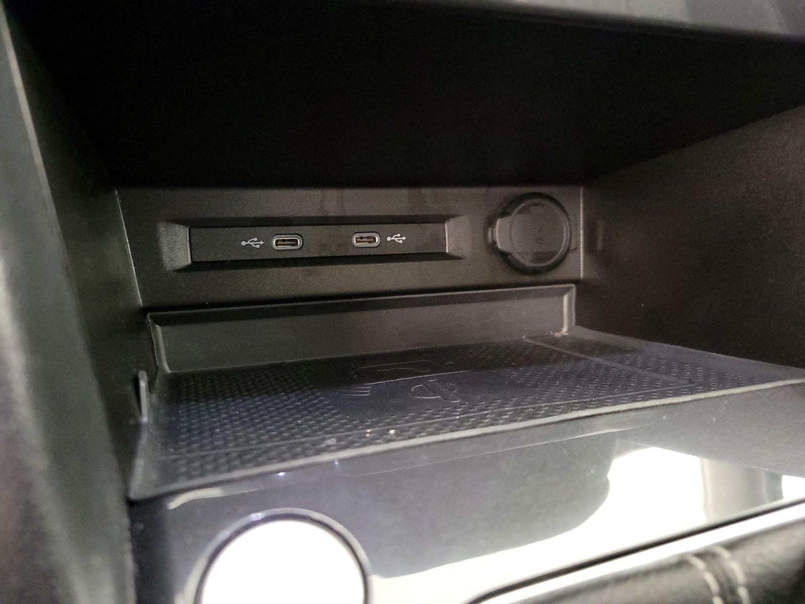 2022 Volkswagen Tiguan SE - Photo 19