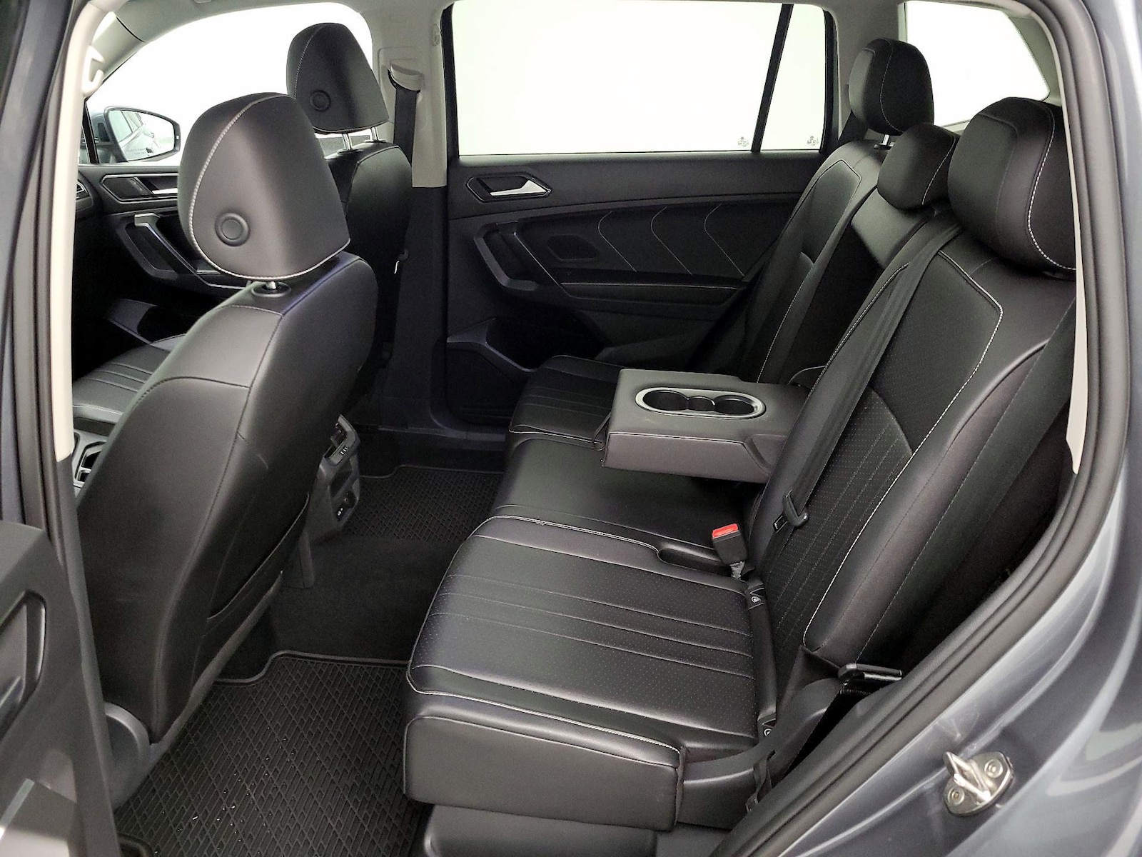 2022 Volkswagen Tiguan SE - Photo 20
