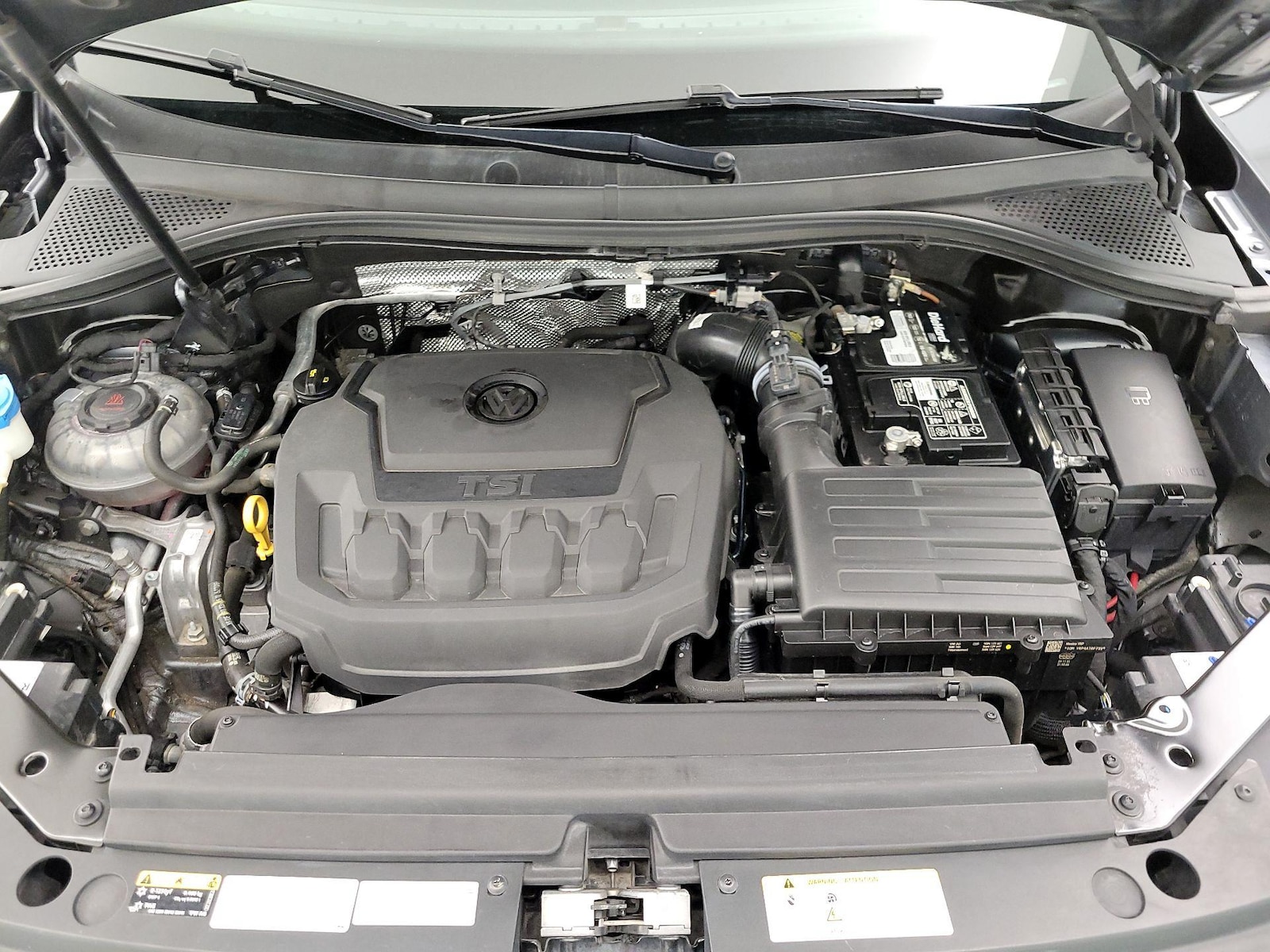 2022 Volkswagen Tiguan SE - Photo 22