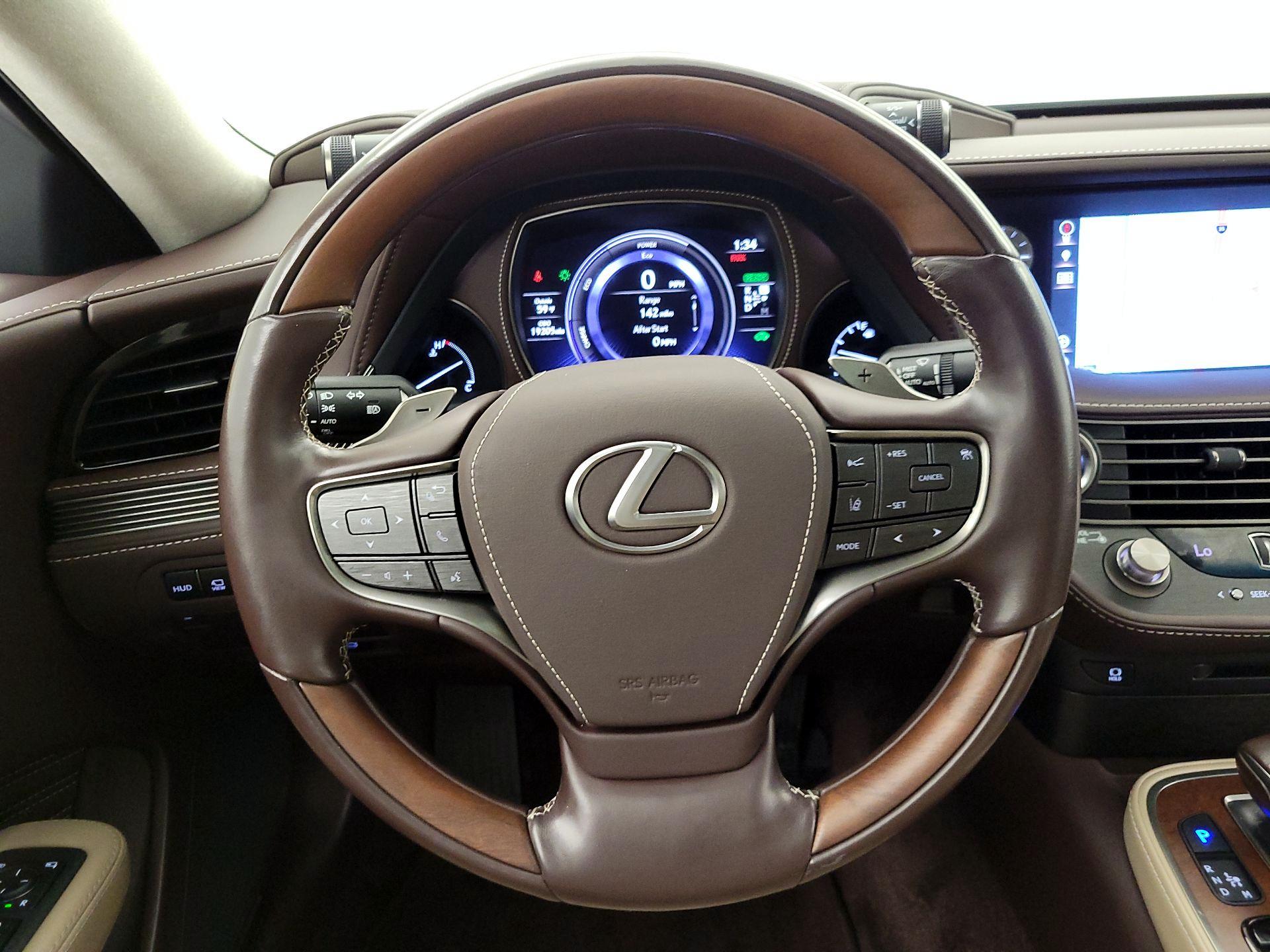 Thumbnail: 2018 Lexus LS - 10