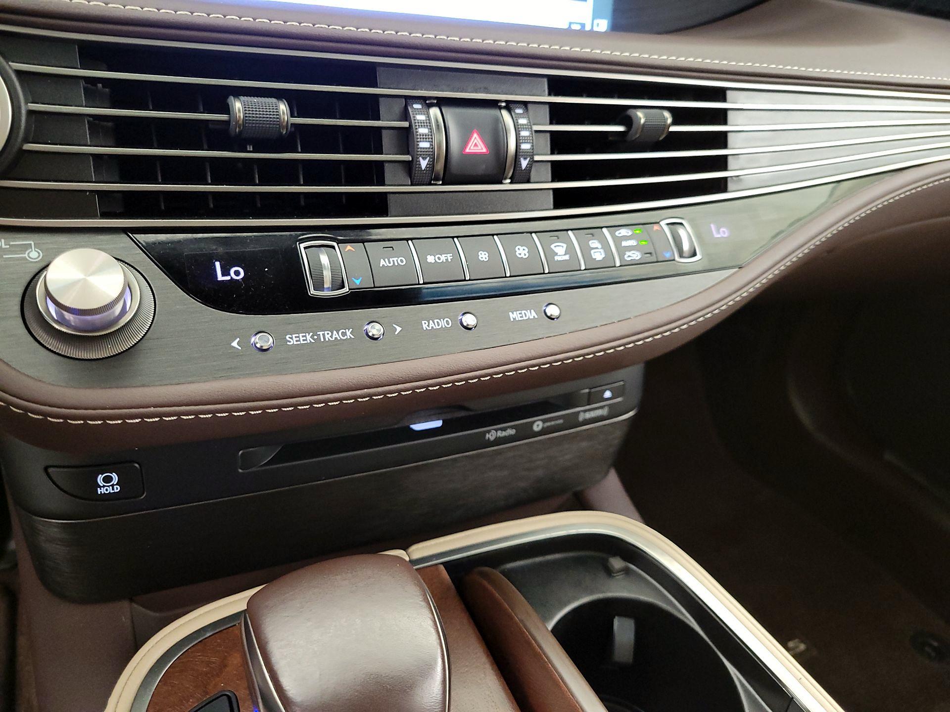 Thumbnail: 2018 Lexus LS - 17