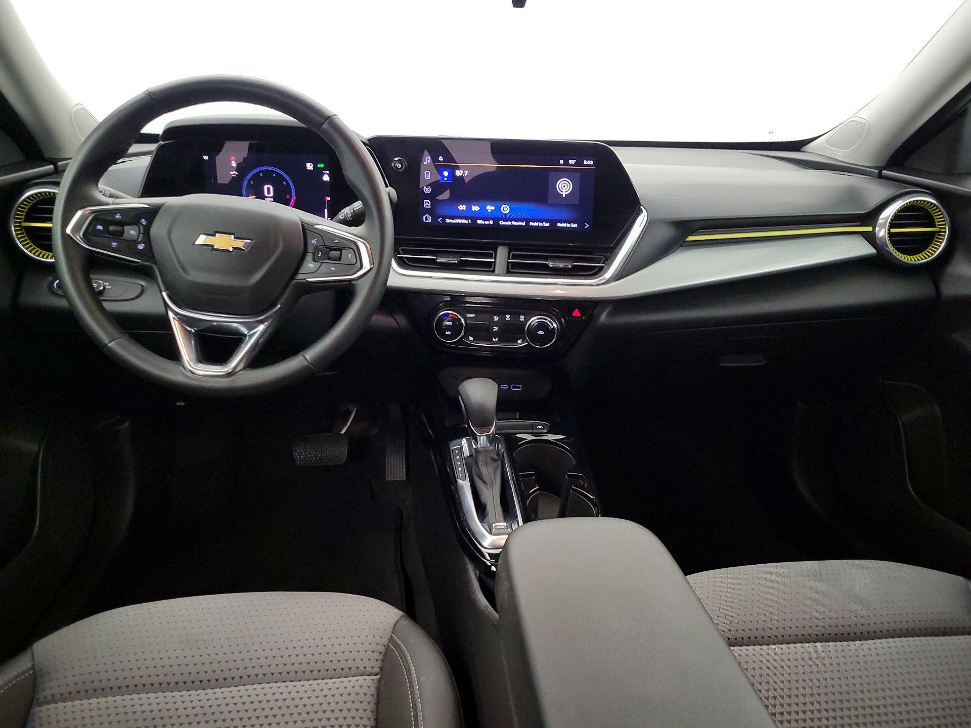 Thumbnail: 2025 Chevrolet Trax - 9