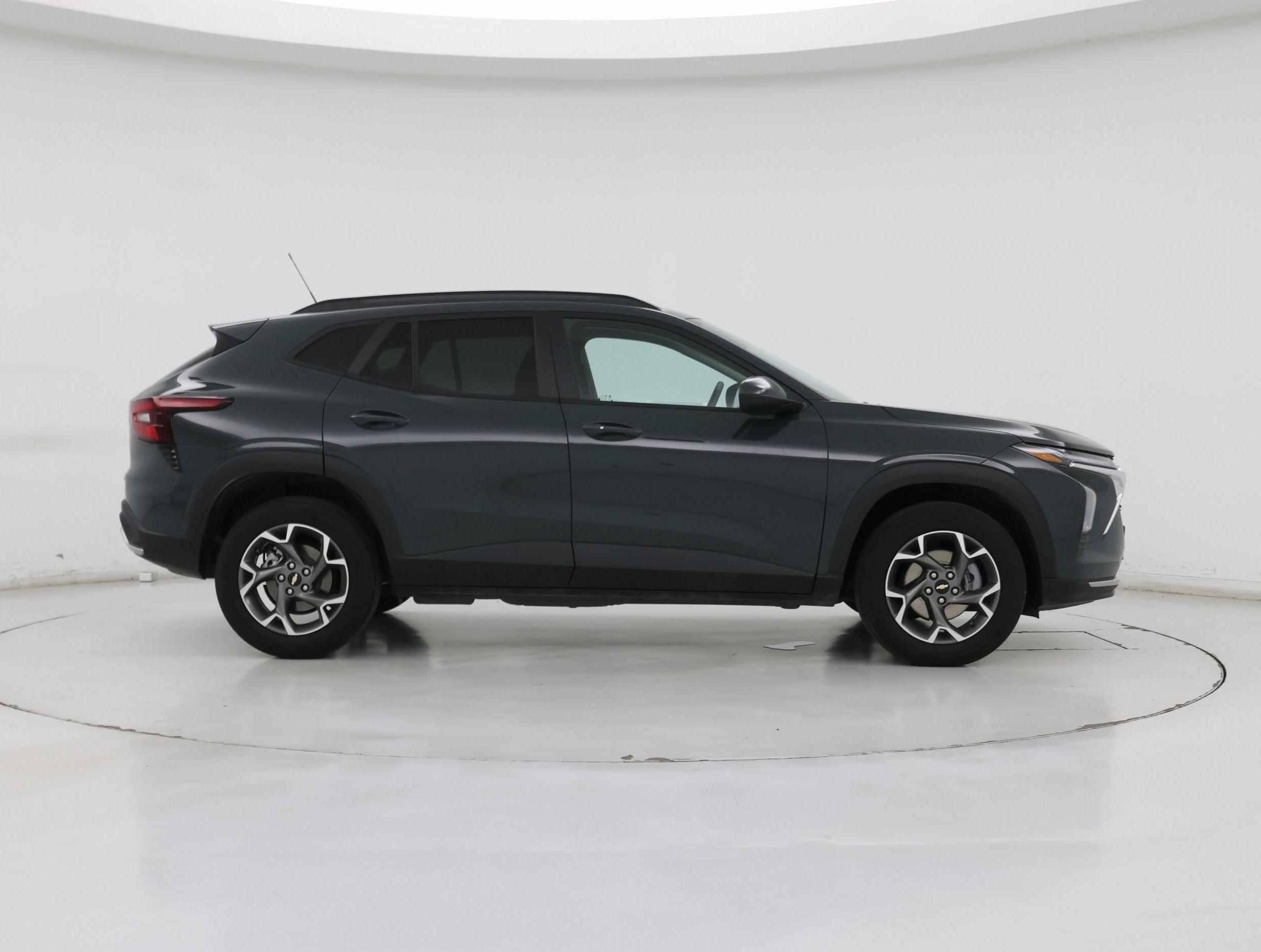 Thumbnail: 2025 Chevrolet Trax - 7