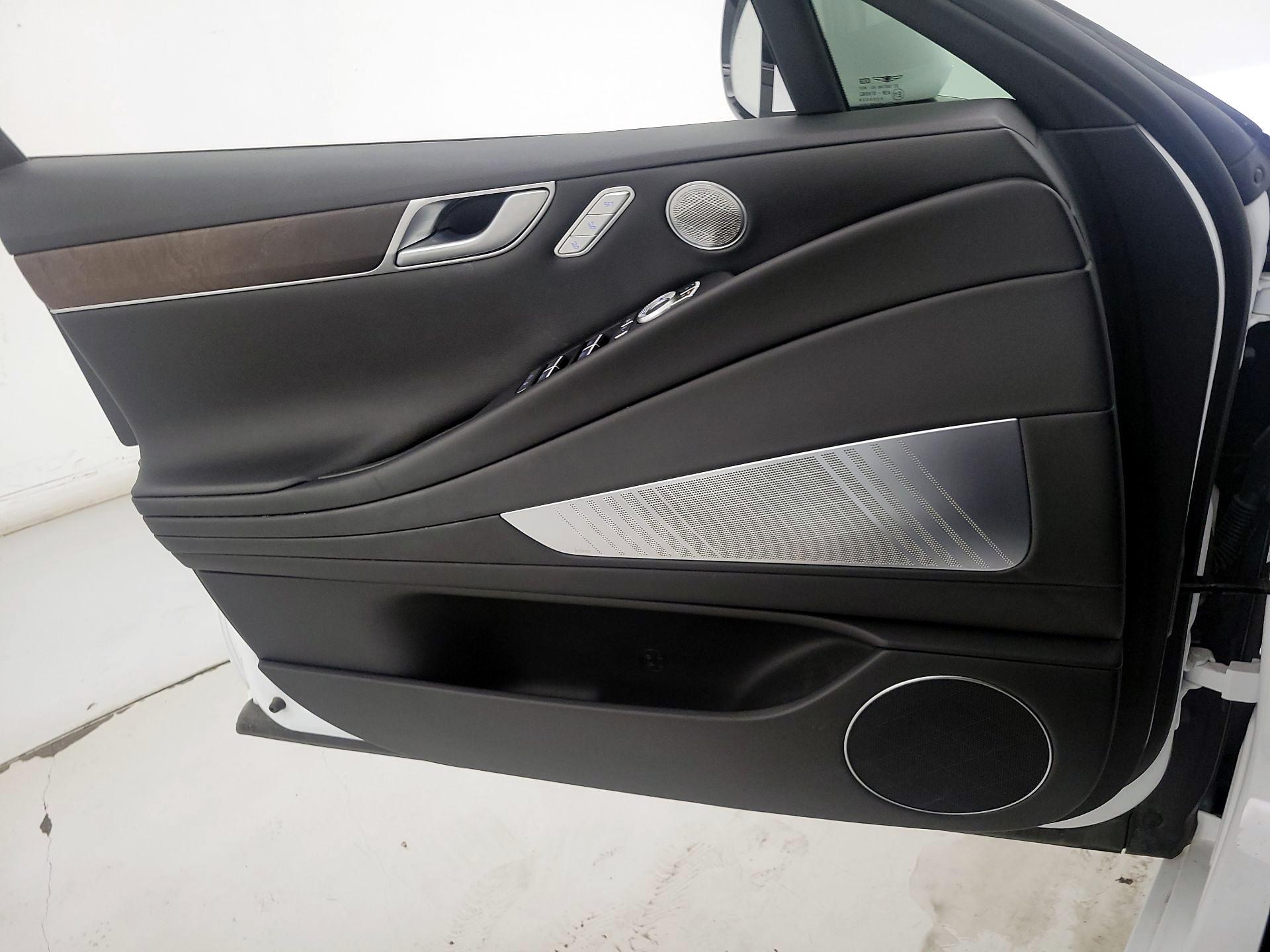 Thumbnail: 2024 Genesis G80 - 12