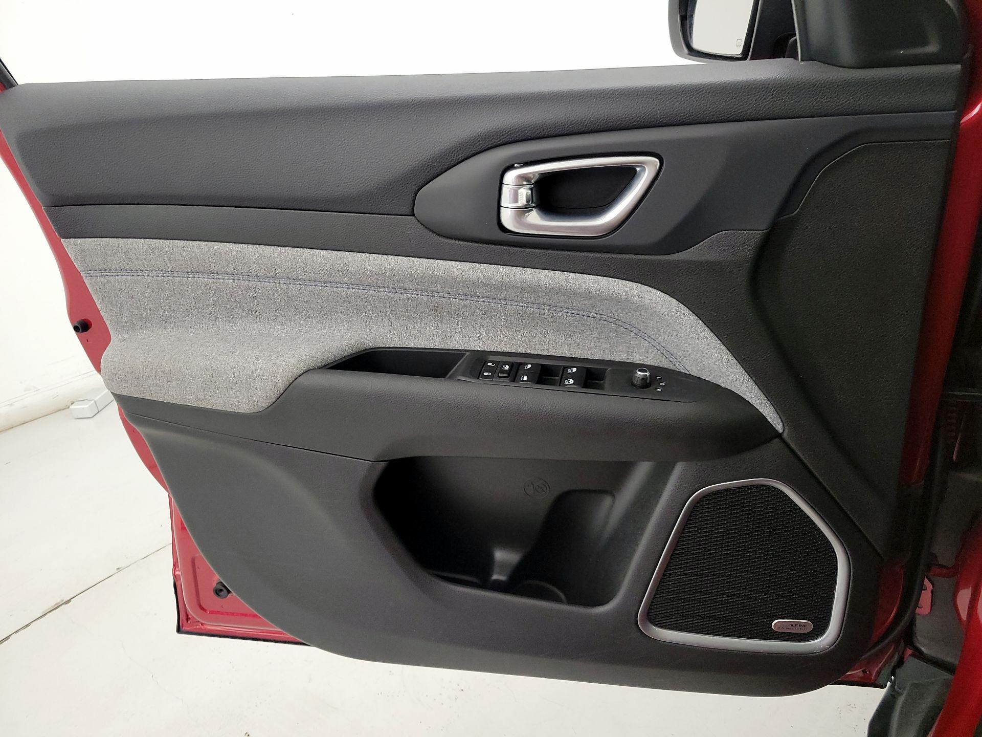 Thumbnail: 2025 Jeep Compass - 12