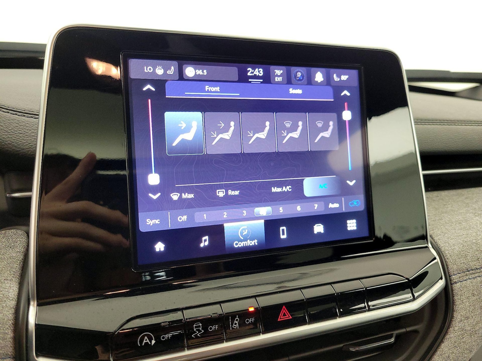2025 Jeep Compass Latitude - Photo 17