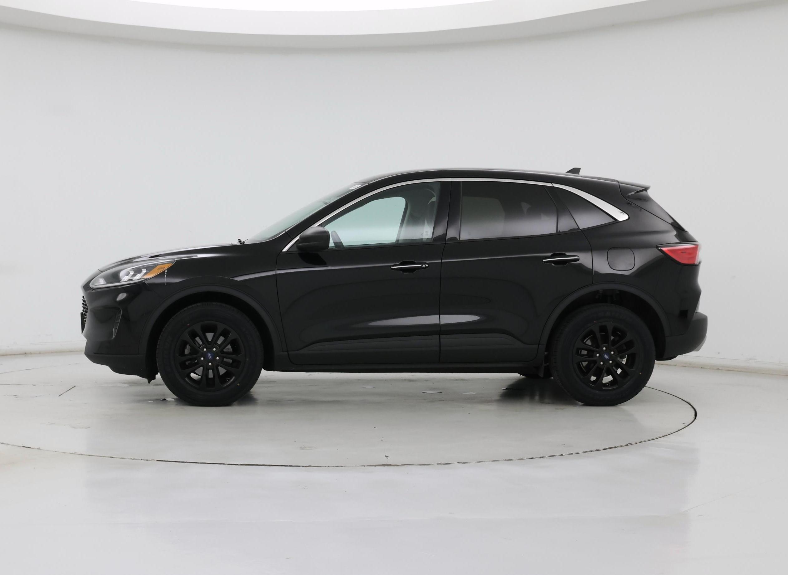 Thumbnail: 2022 Ford Escape - 3