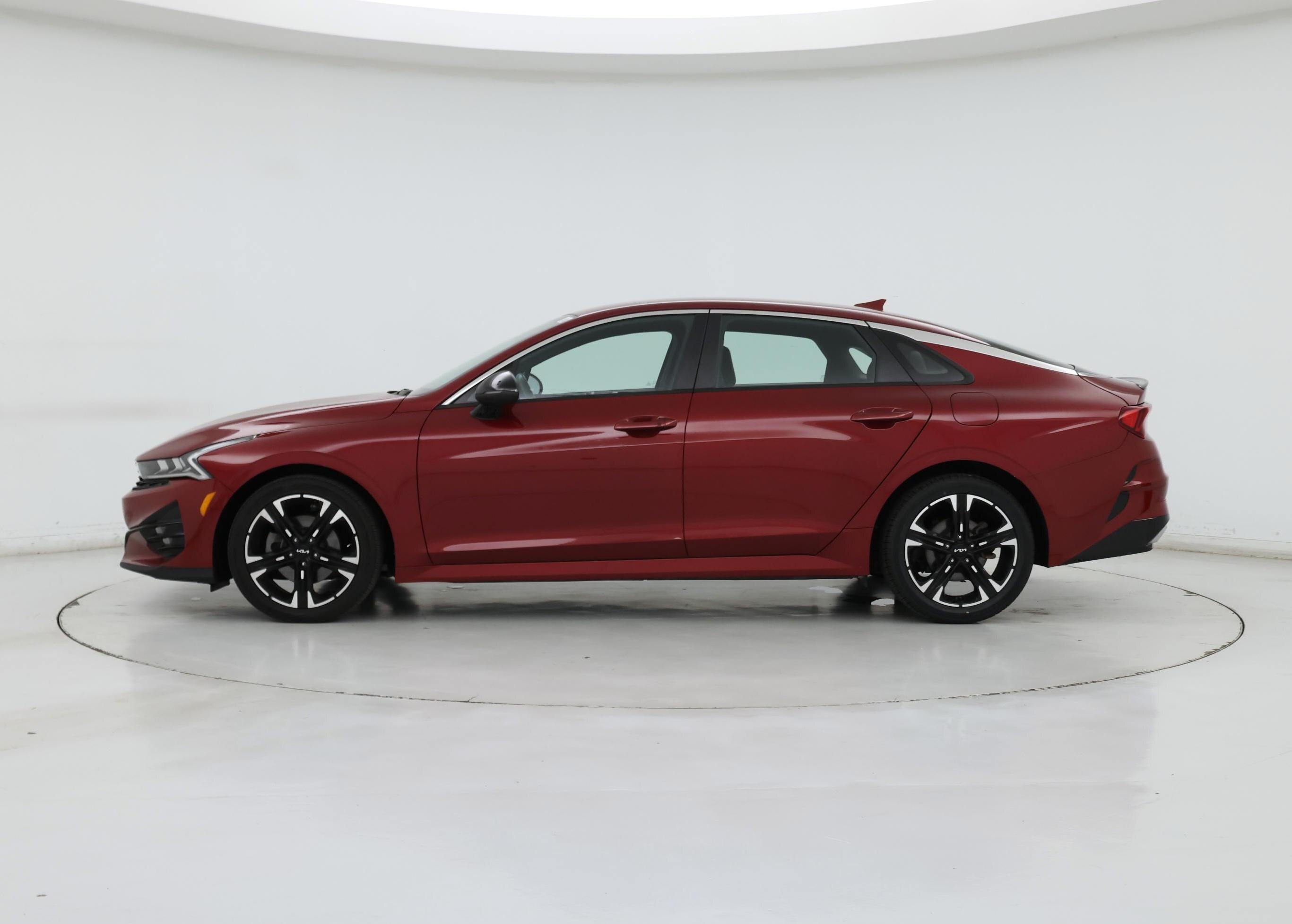 Thumbnail: 2023 Kia K5 - 3