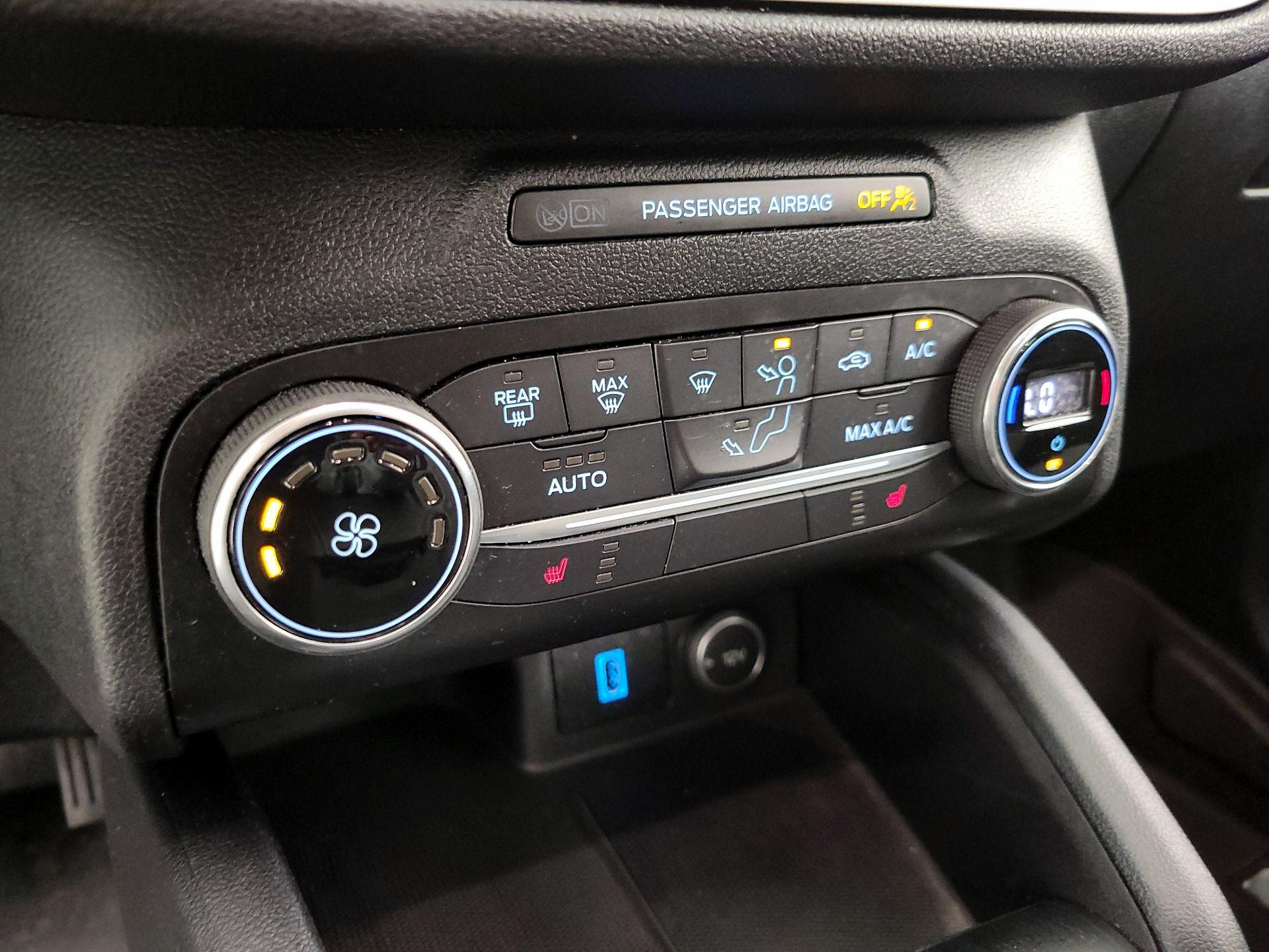 Thumbnail: 2020 Ford Escape - 16