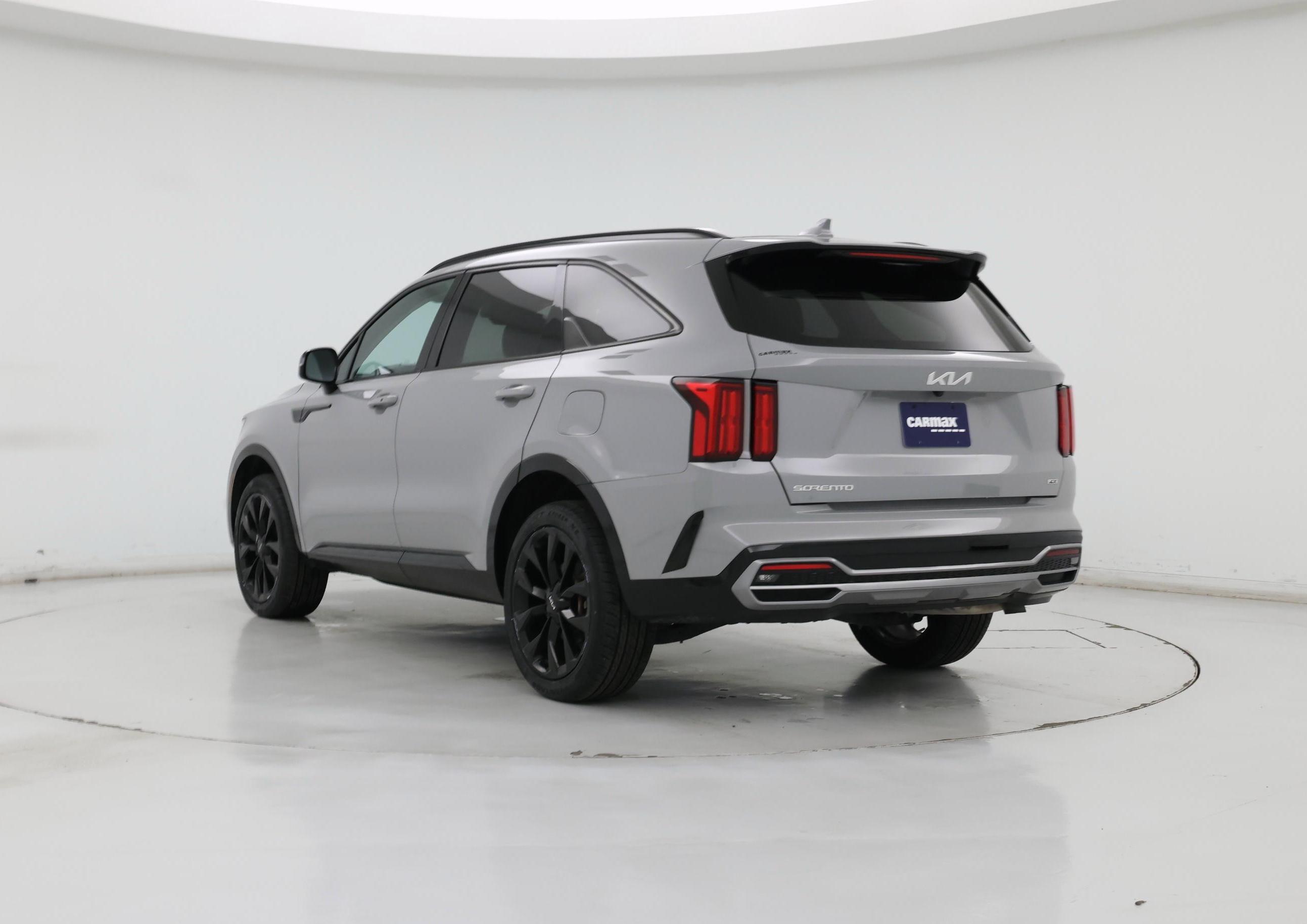 Thumbnail: 2023 Kia Sorento - 2