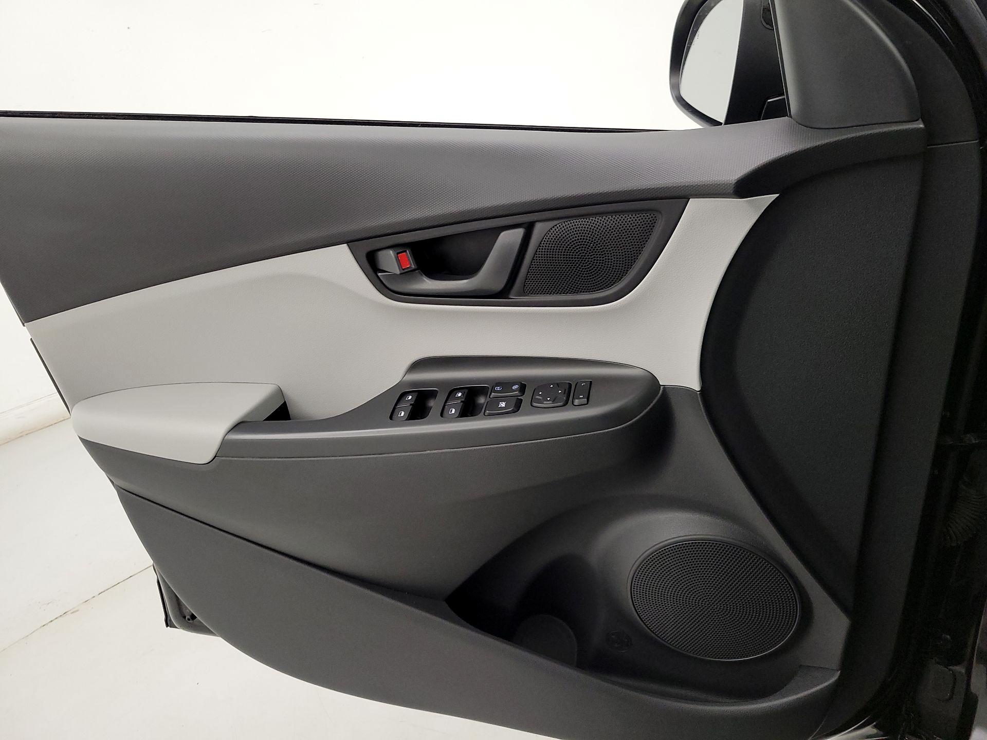 Thumbnail: 2022 Hyundai Kona - 12