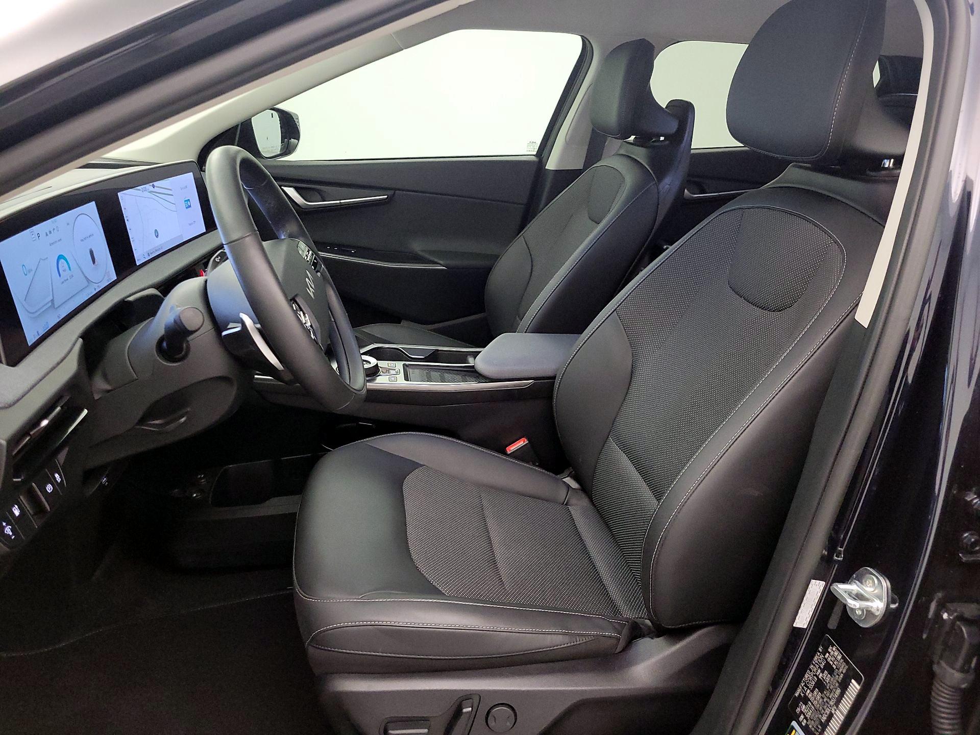 Thumbnail: 2024 Kia EV6 - 11