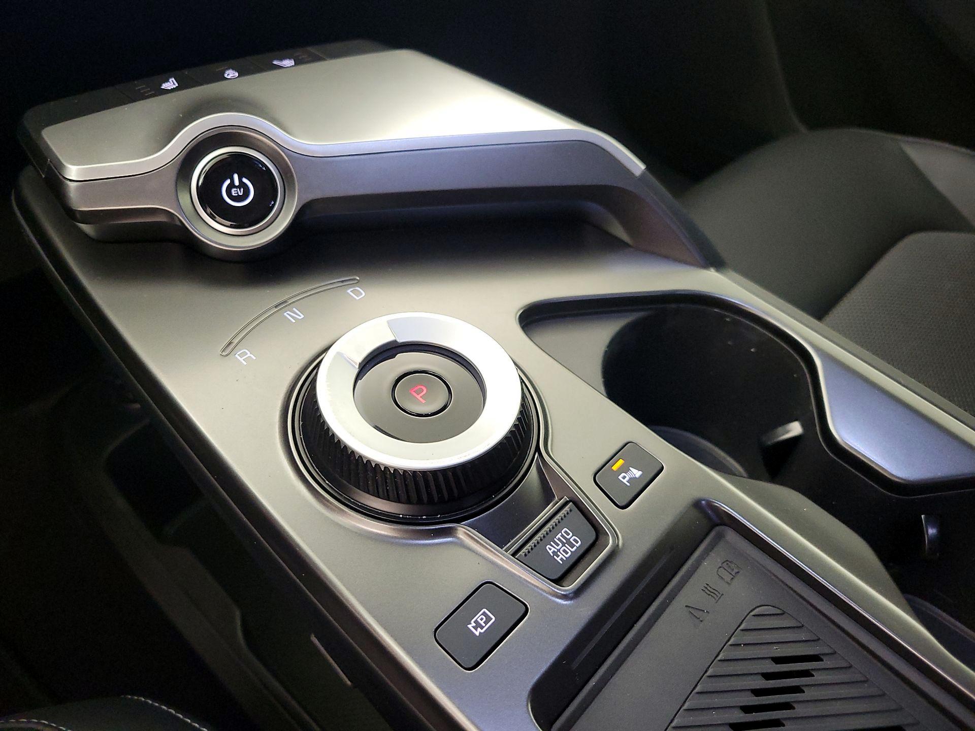Thumbnail: 2024 Kia EV6 - 18