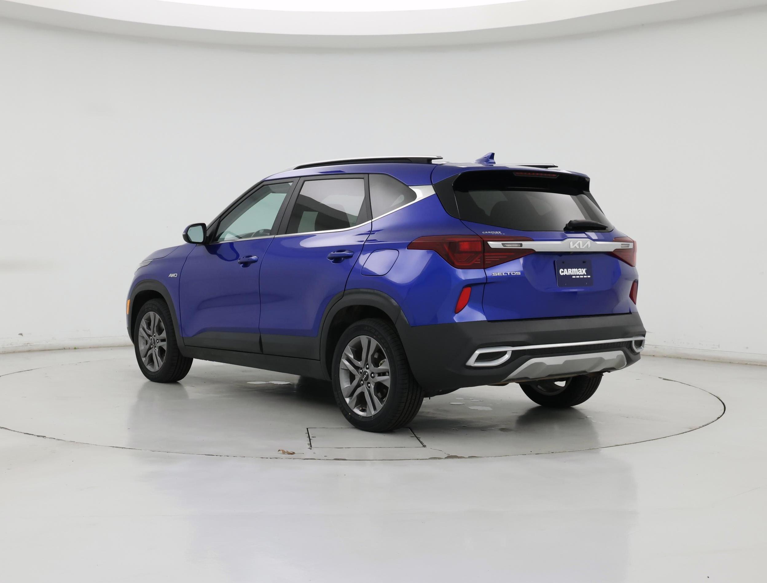 Thumbnail: 2023 Kia Seltos - 2