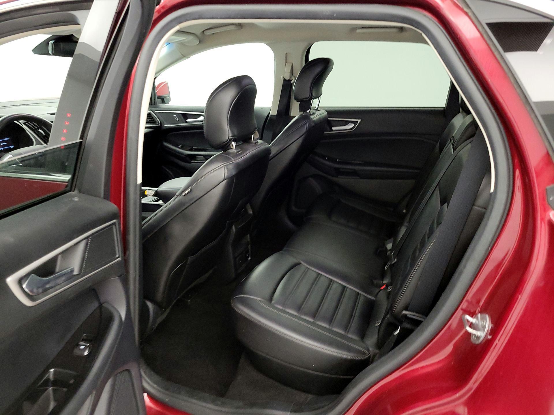 Thumbnail: 2019 Ford Edge - 19
