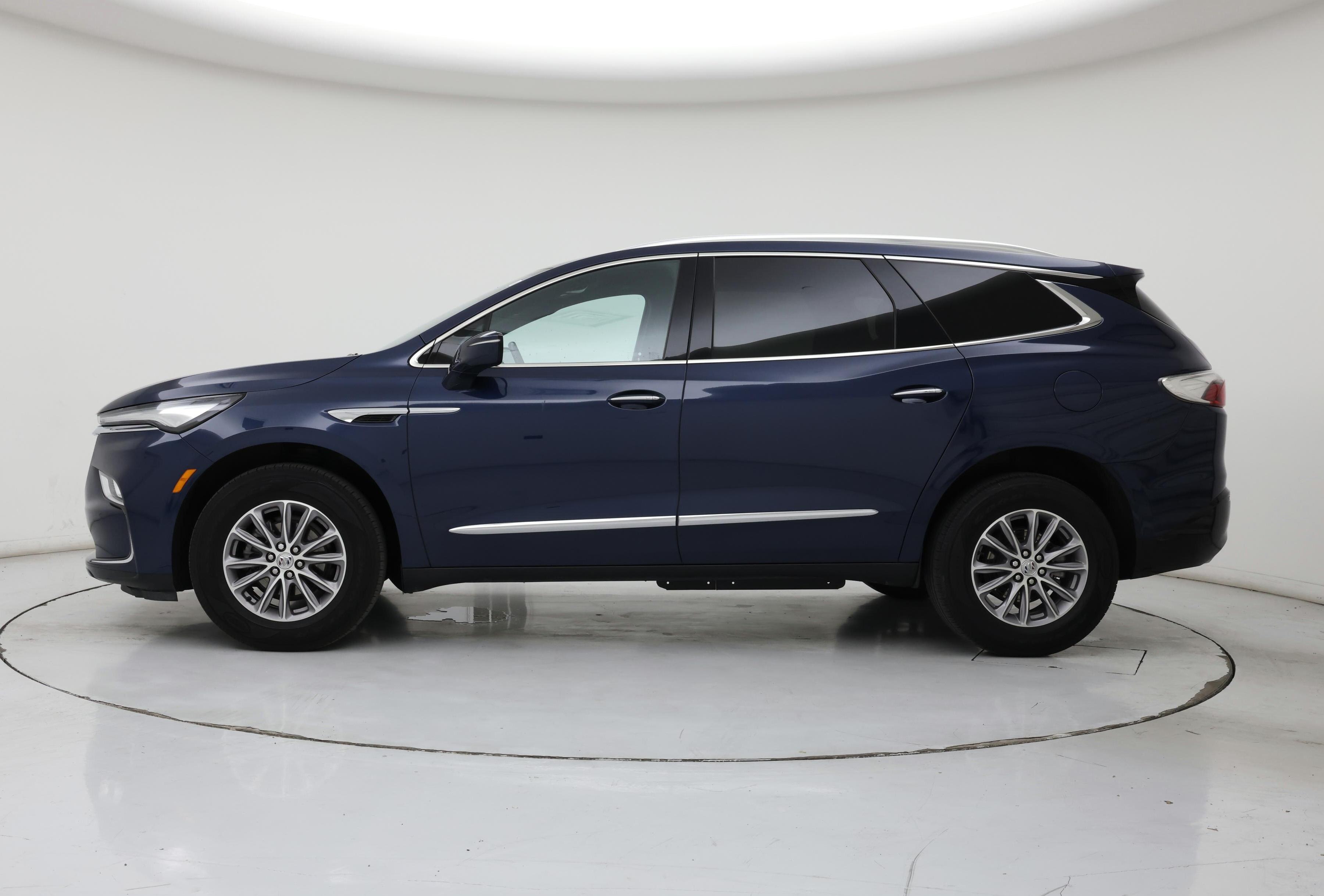 Thumbnail: 2023 Buick Enclave - 3