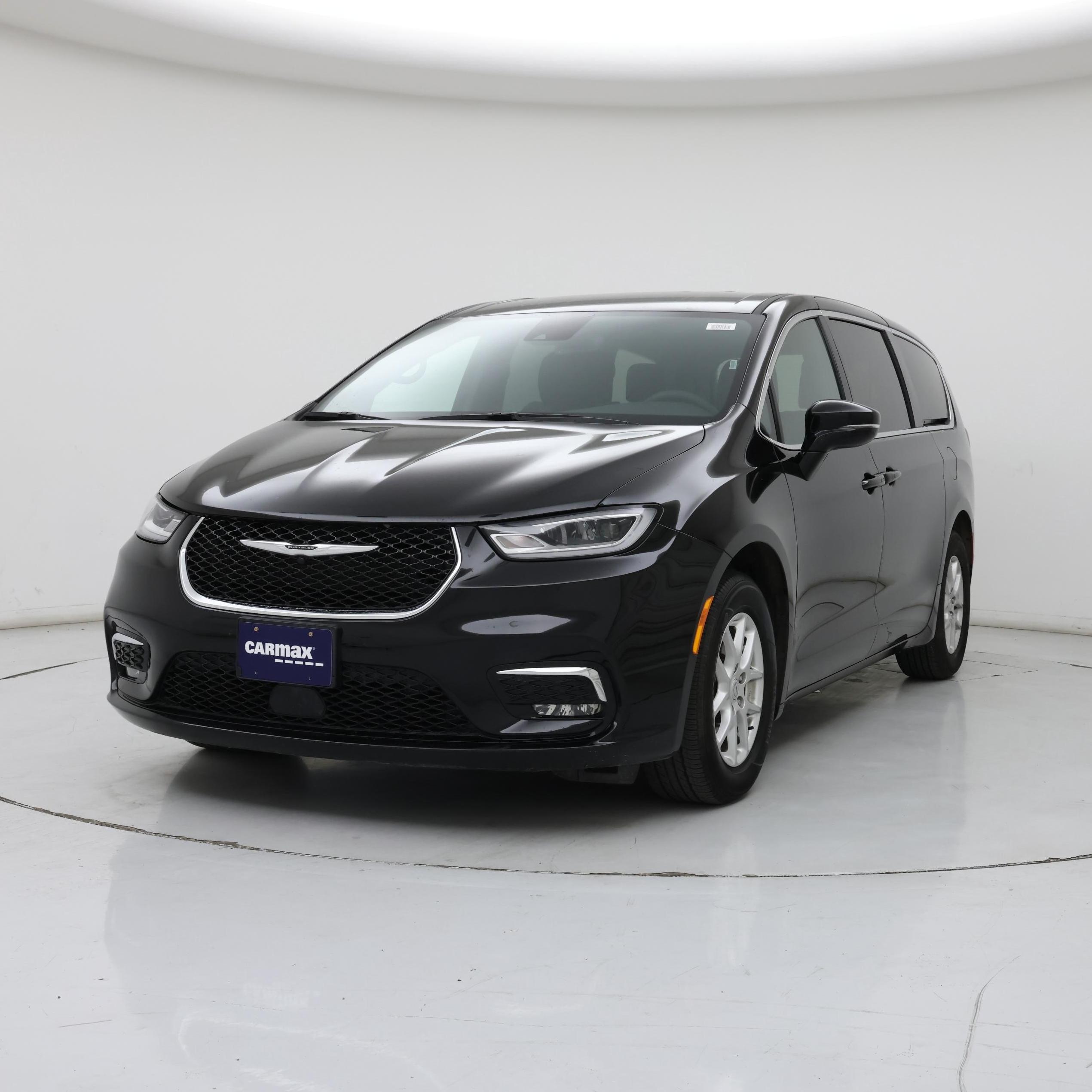 Thumbnail: 2025 Chrysler Pacifica - 4
