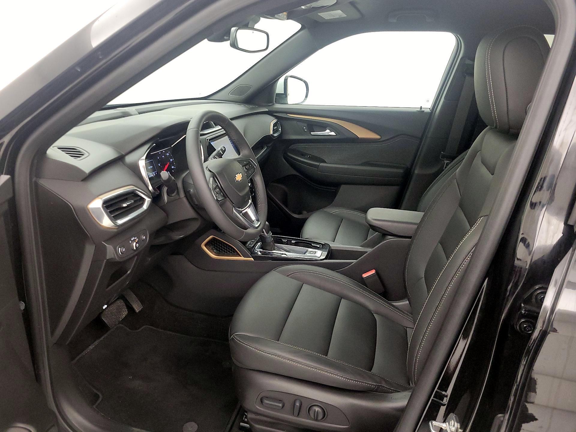 Thumbnail: 2023 Chevrolet TrailBlazer - 11