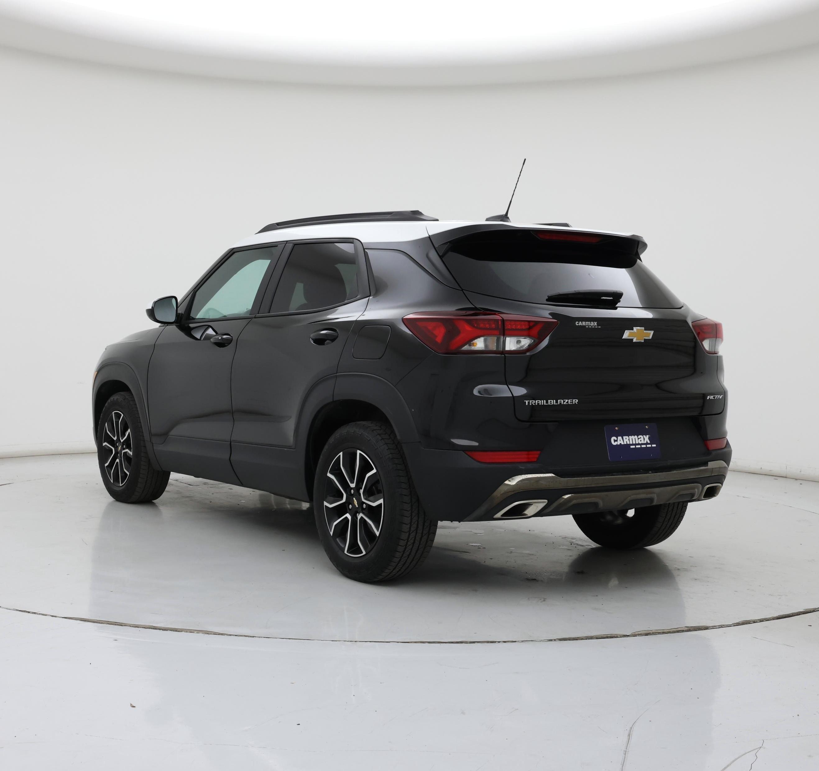 Thumbnail: 2023 Chevrolet TrailBlazer - 2