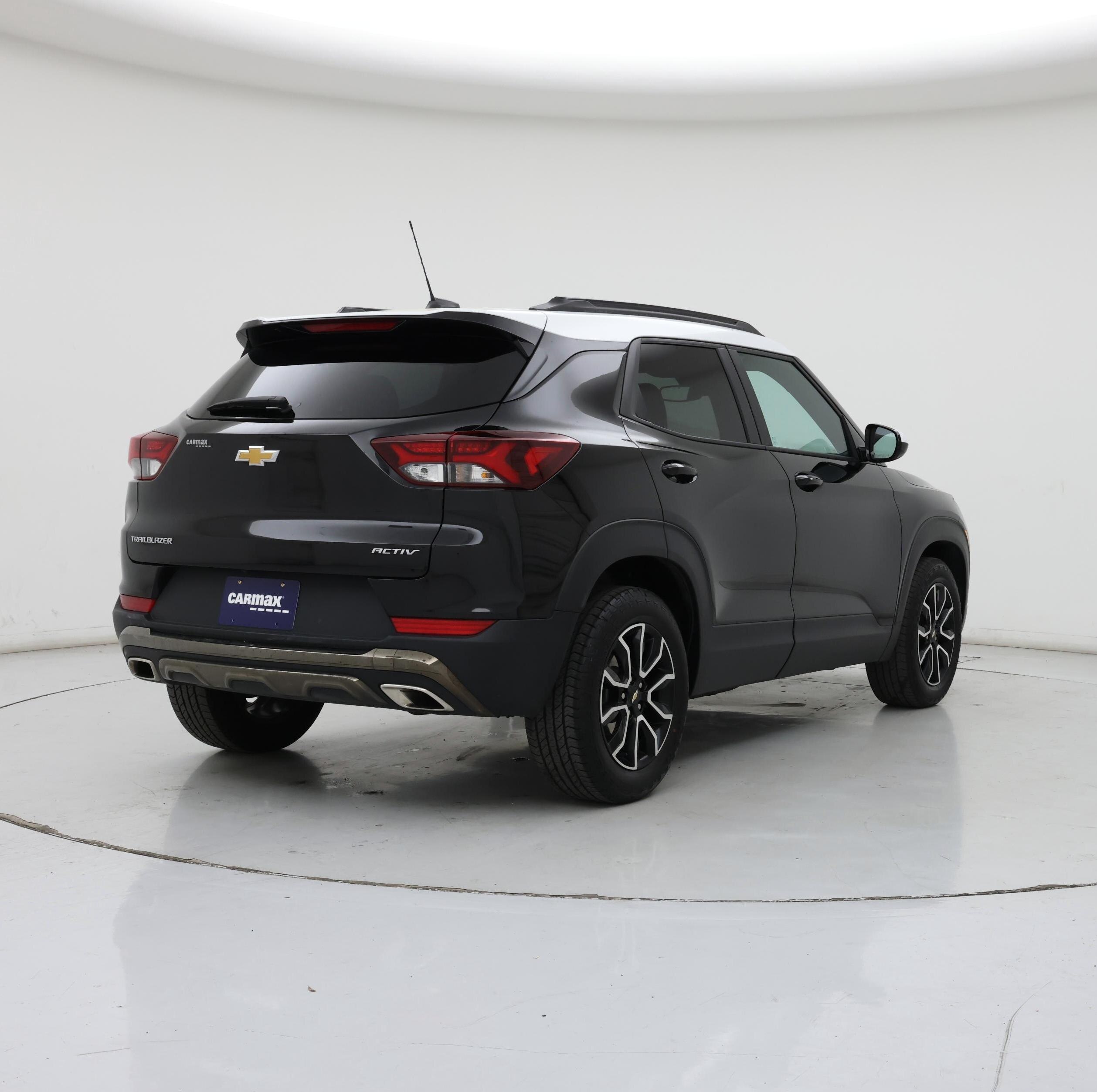Thumbnail: 2023 Chevrolet TrailBlazer - 8