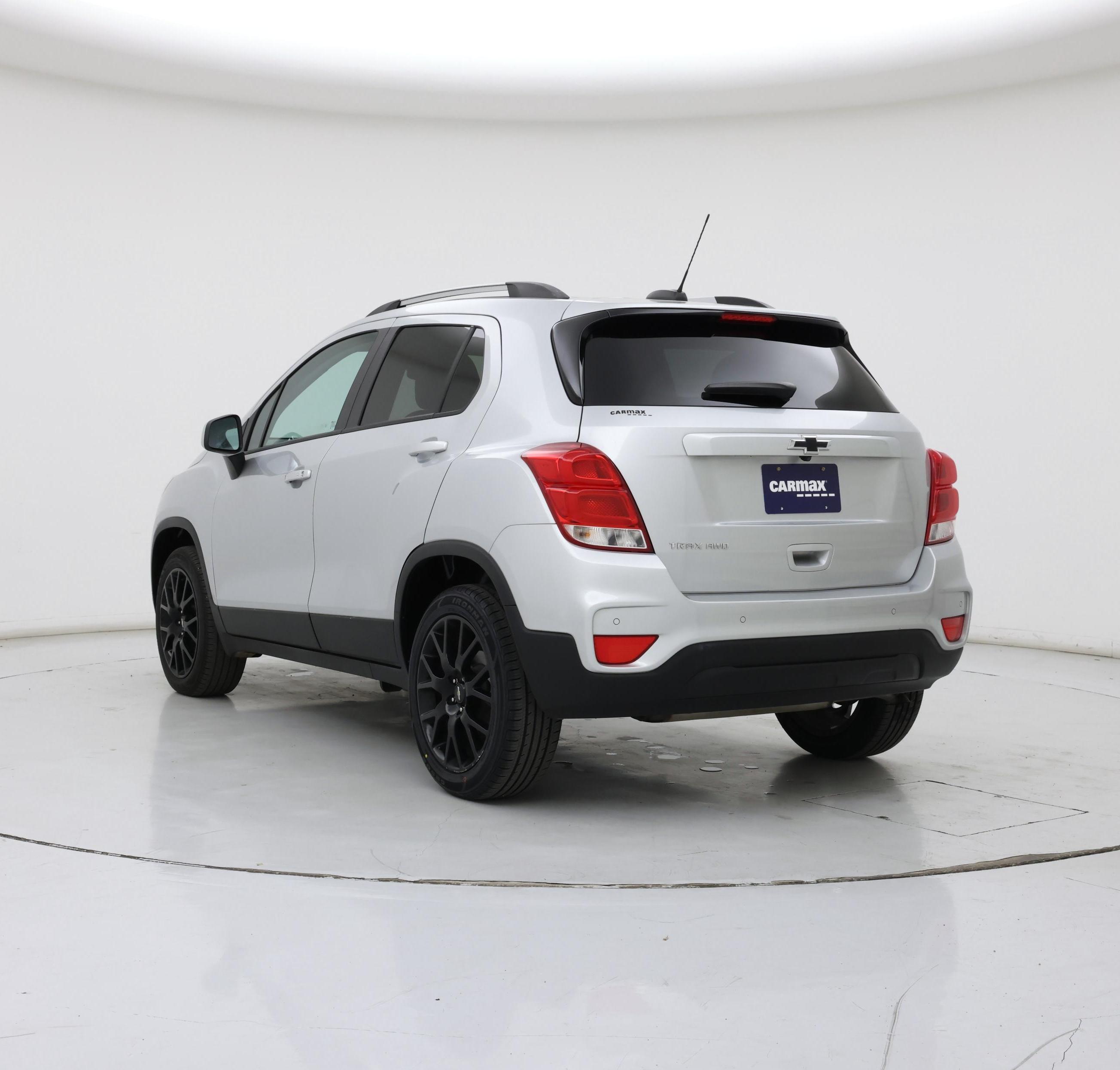 Thumbnail: 2022 Chevrolet Trax - 2