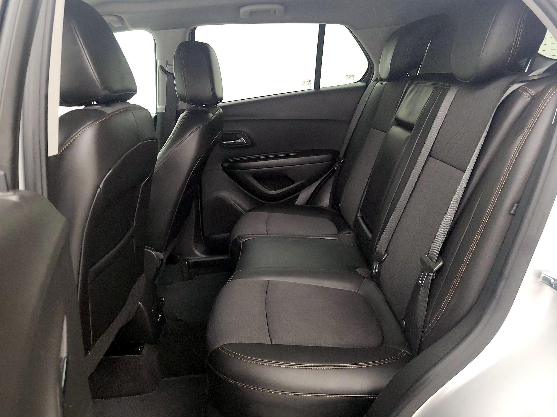 Thumbnail: 2022 Chevrolet Trax - 19