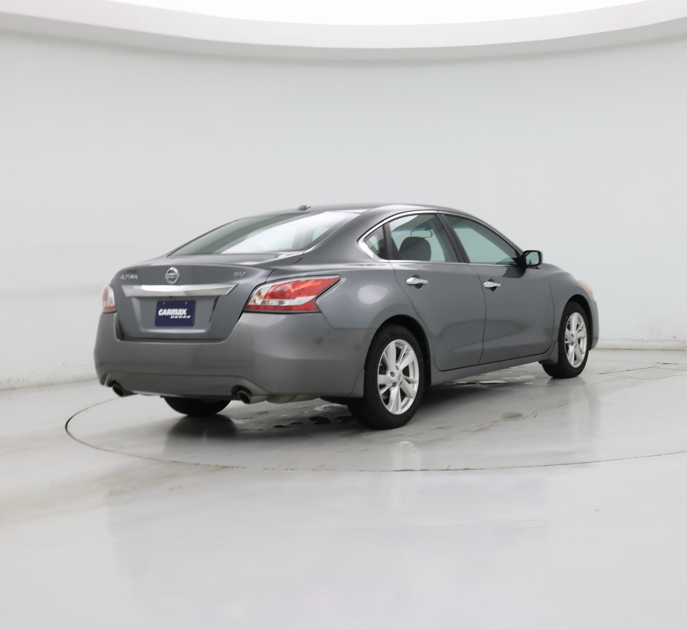 Thumbnail: 2015 Nissan Altima - 8