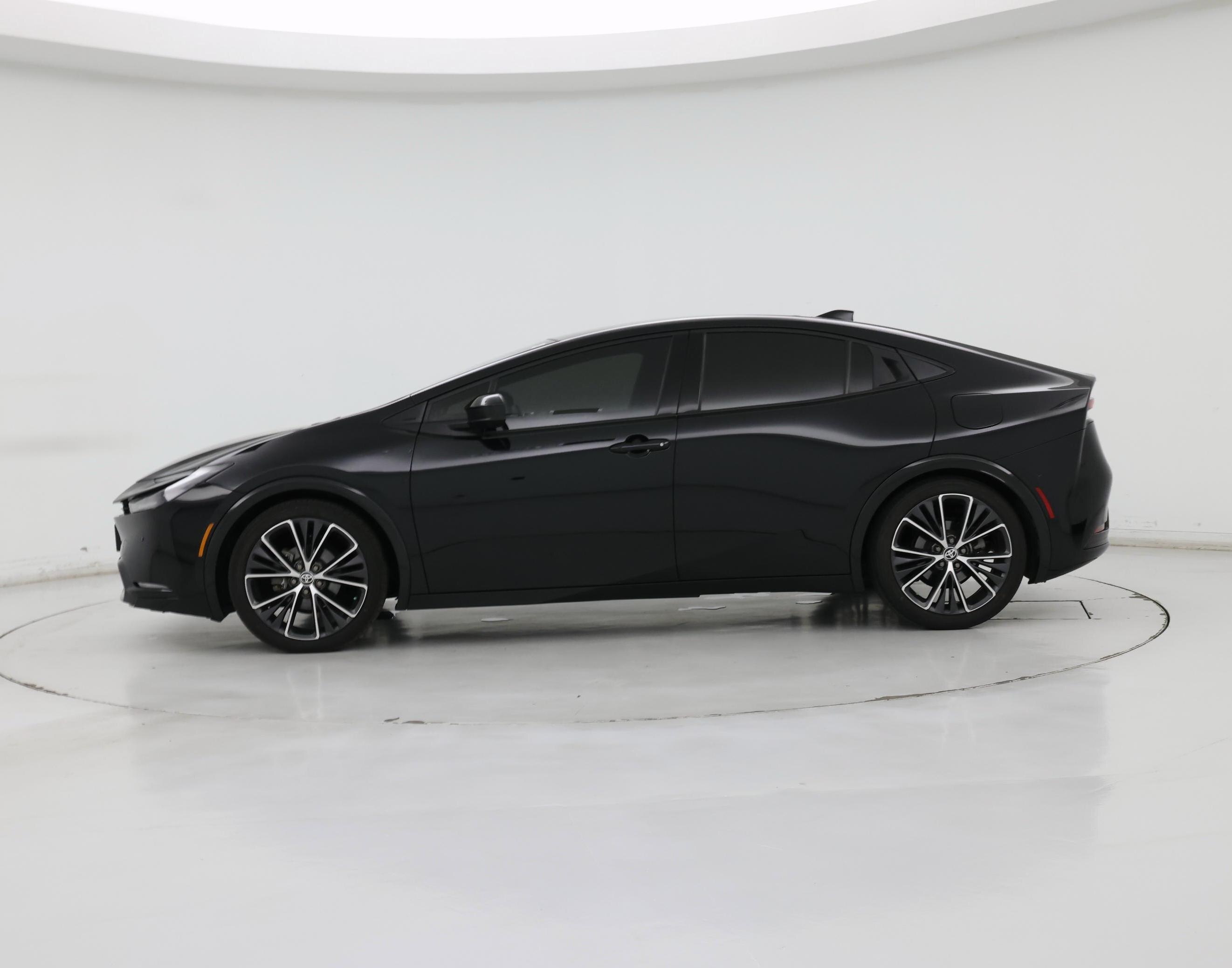 Thumbnail: 2024 Toyota Prius - 3