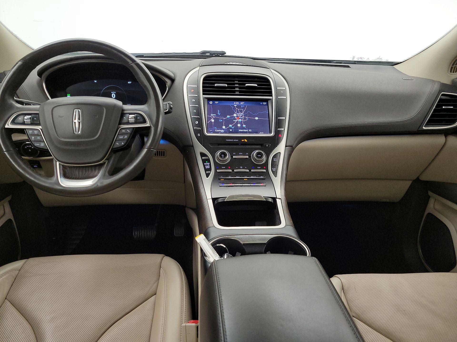 Thumbnail: 2019 Lincoln Nautilus - 9