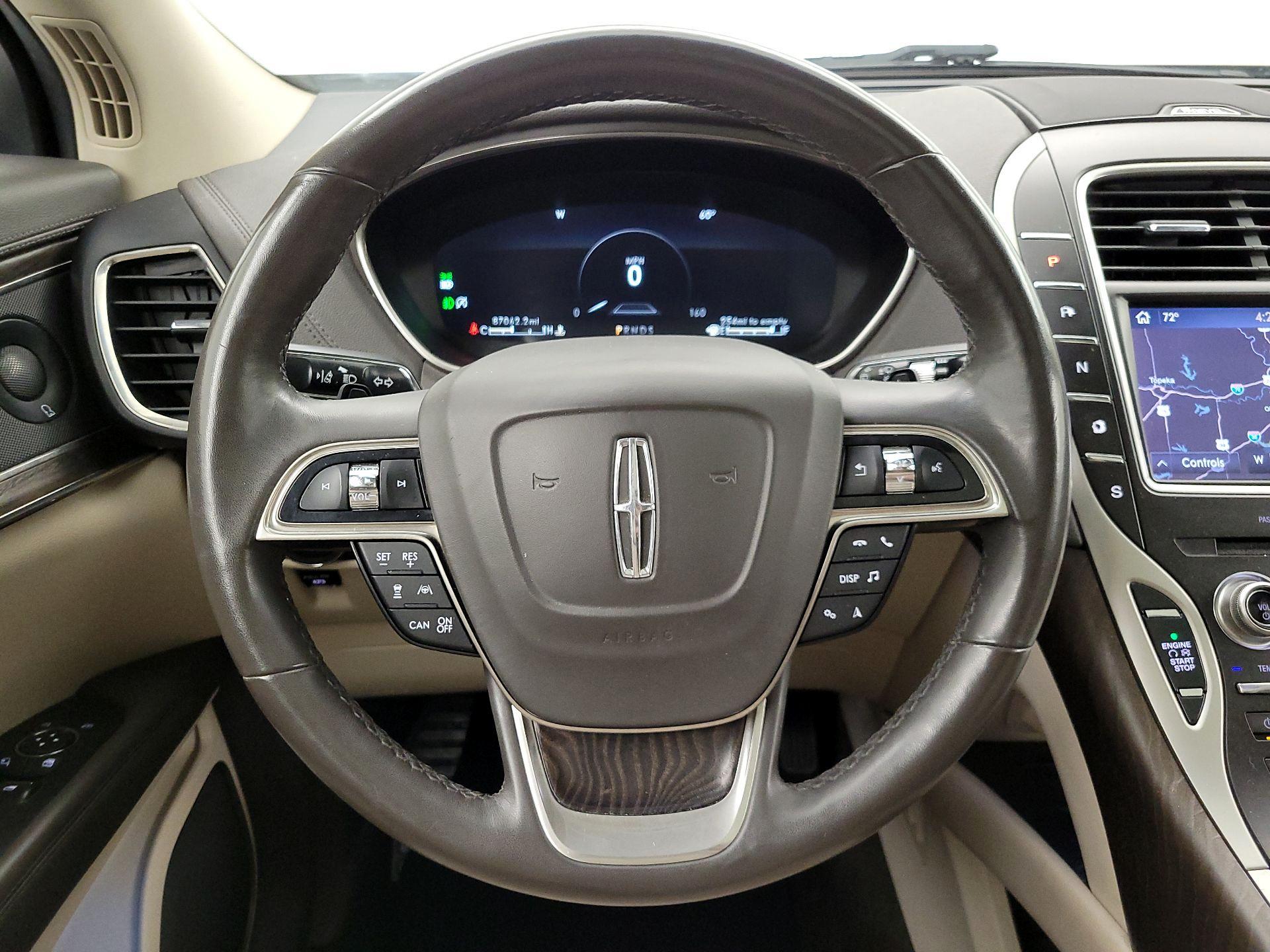Thumbnail: 2019 Lincoln Nautilus - 10