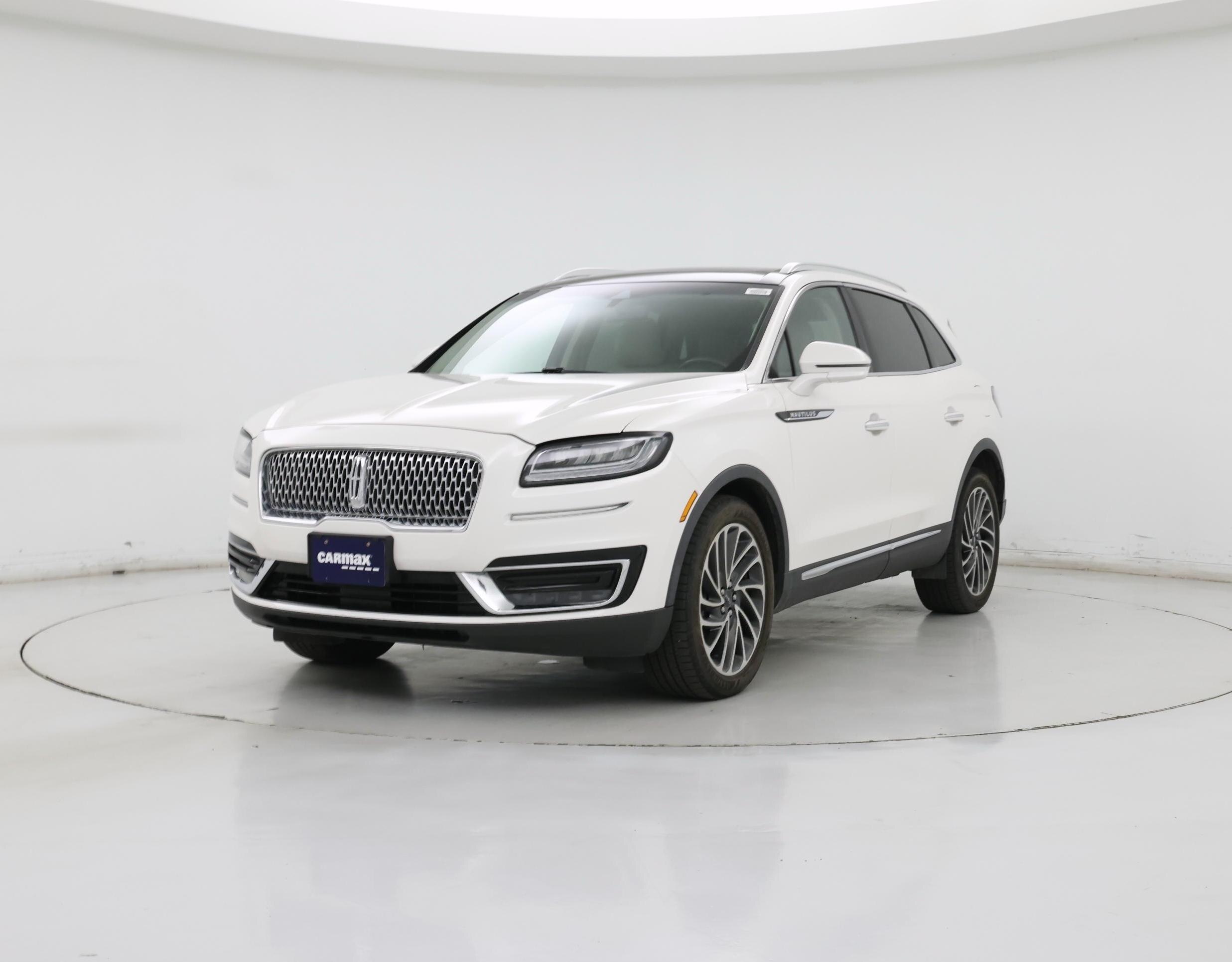 Thumbnail: 2019 Lincoln Nautilus - 4