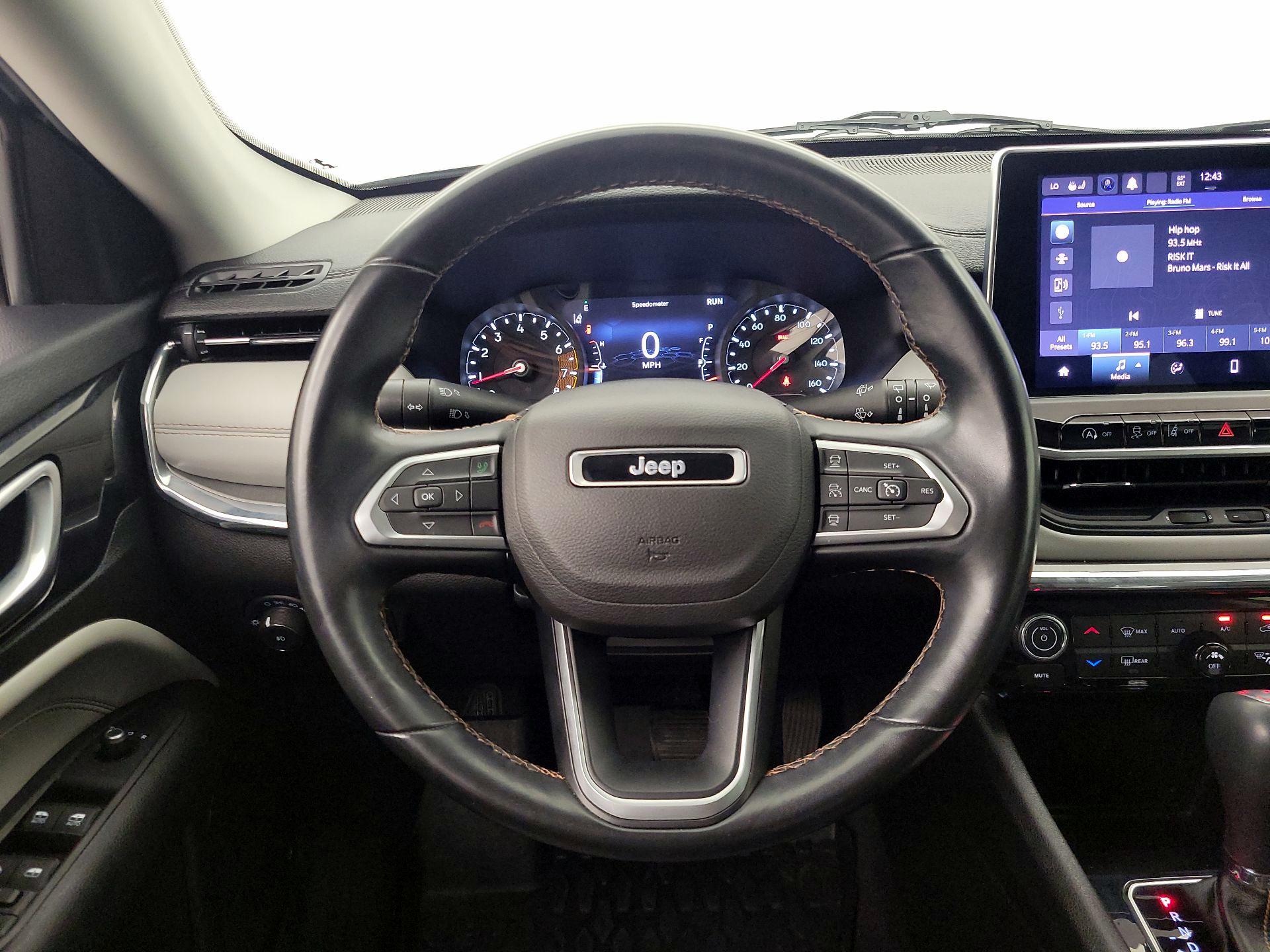 Thumbnail: 2022 Jeep Compass - 10
