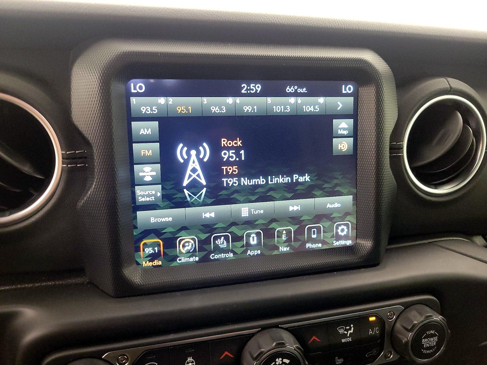 2023 Jeep Wrangler 4xe Sahara 4XE - Photo 17