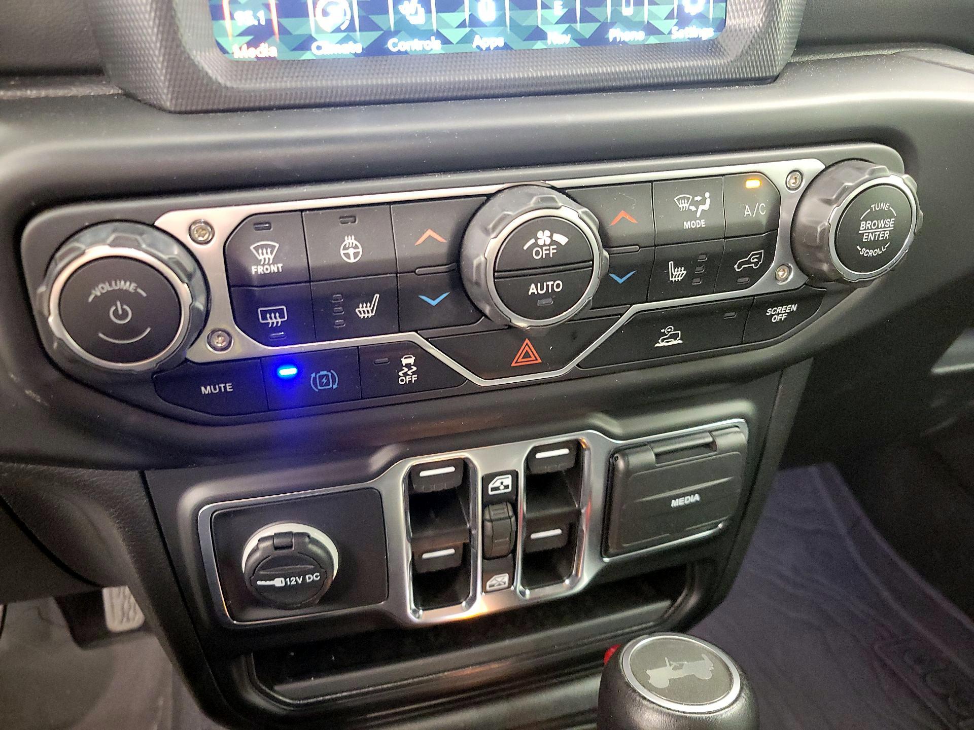 Thumbnail: 2023 Jeep Wrangler - 17