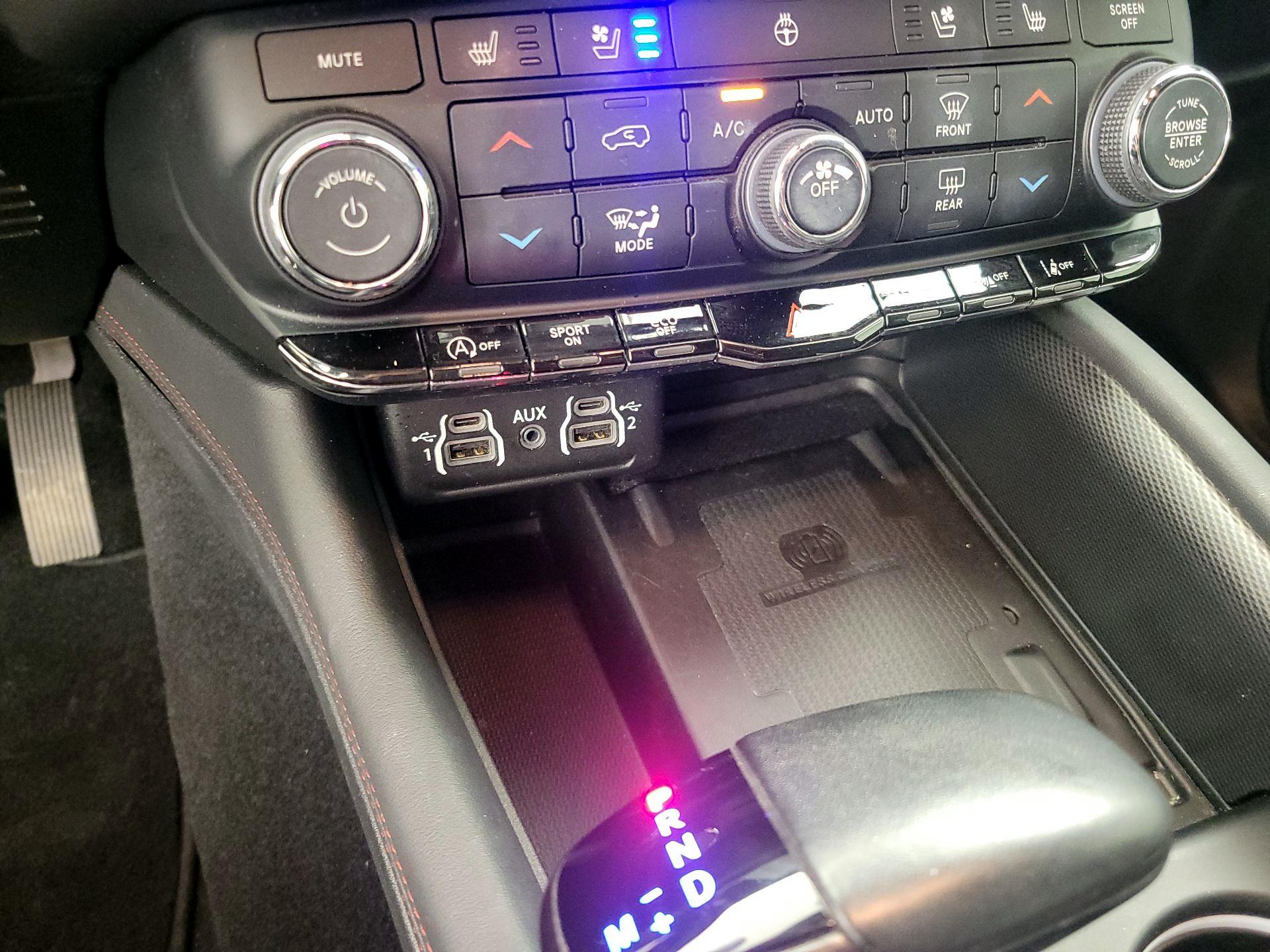 Thumbnail: 2023 Dodge Durango - 19