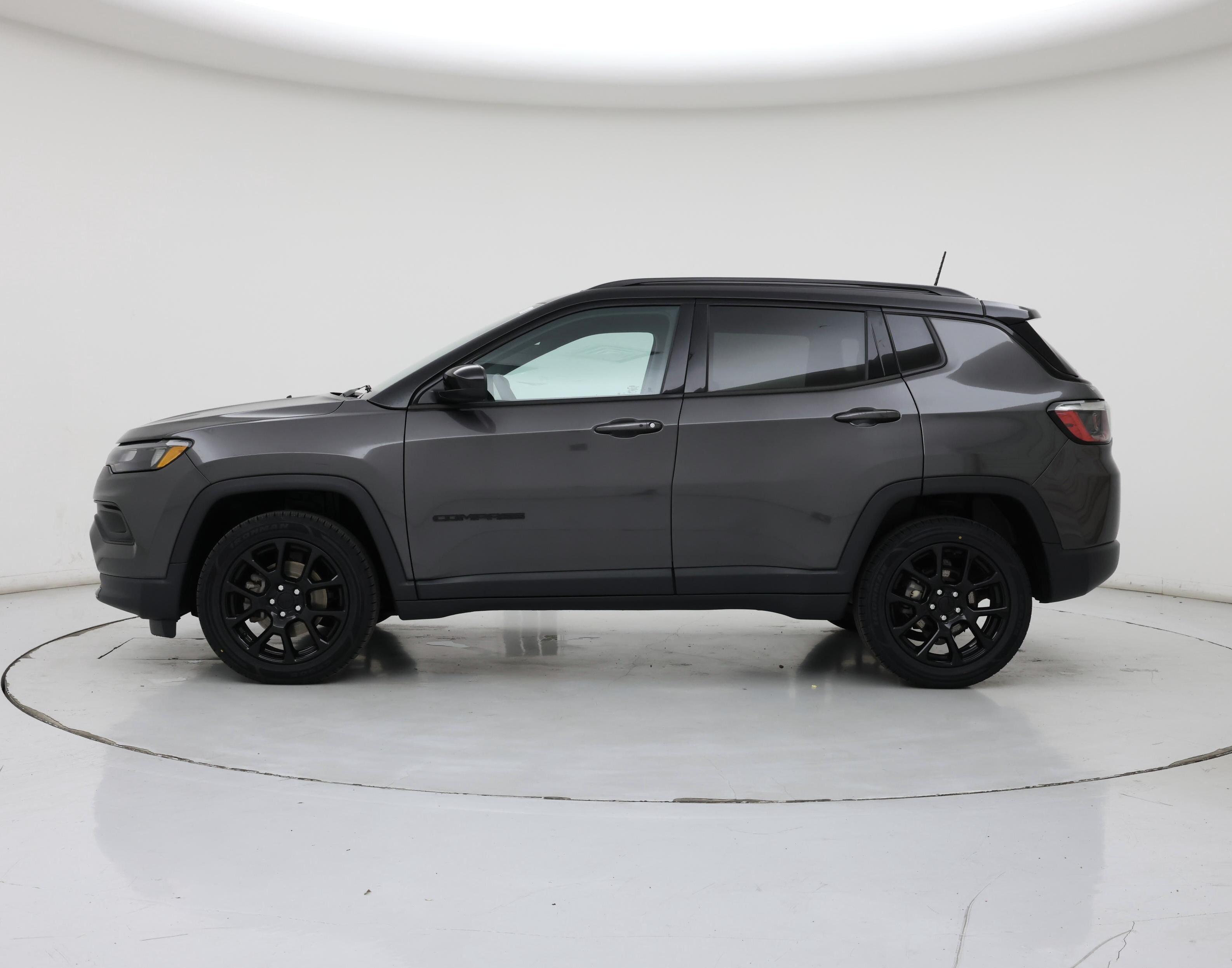 Thumbnail: 2022 Jeep Compass - 3