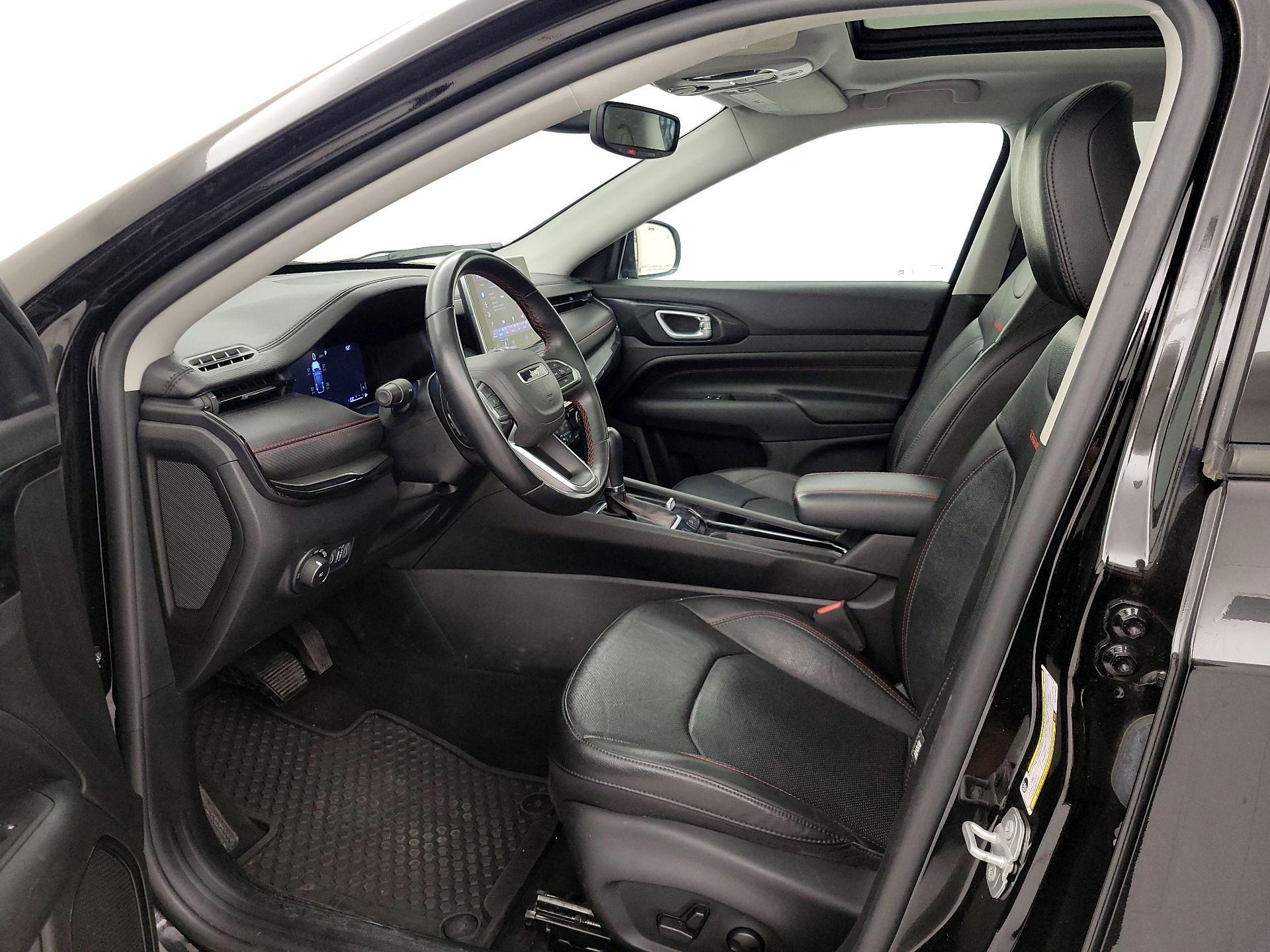 Thumbnail: 2022 Jeep Compass - 11