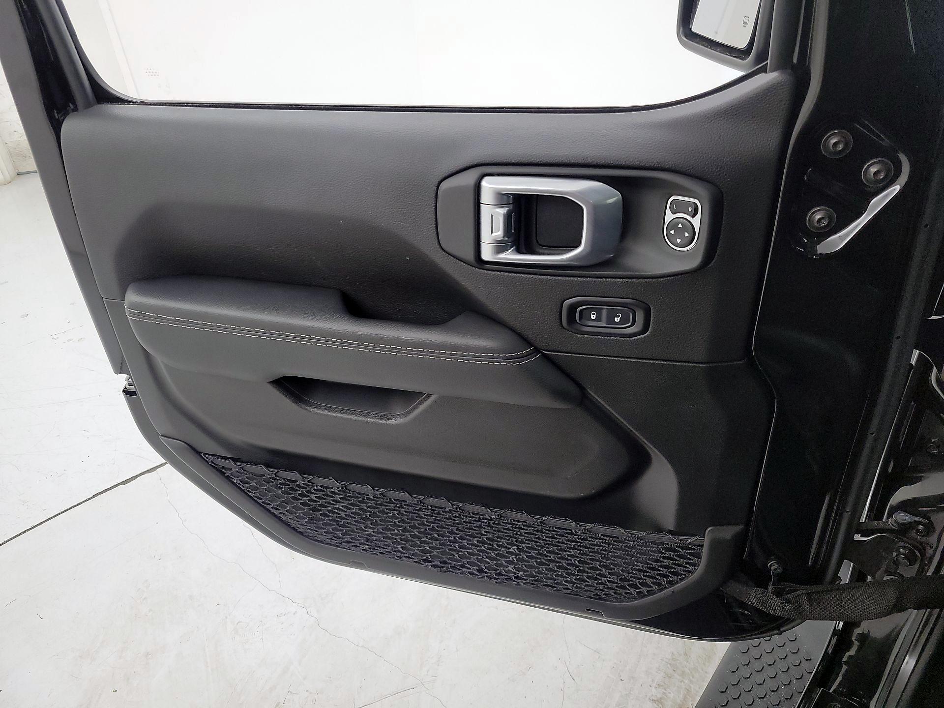 Thumbnail: 2023 Jeep Wrangler - 12