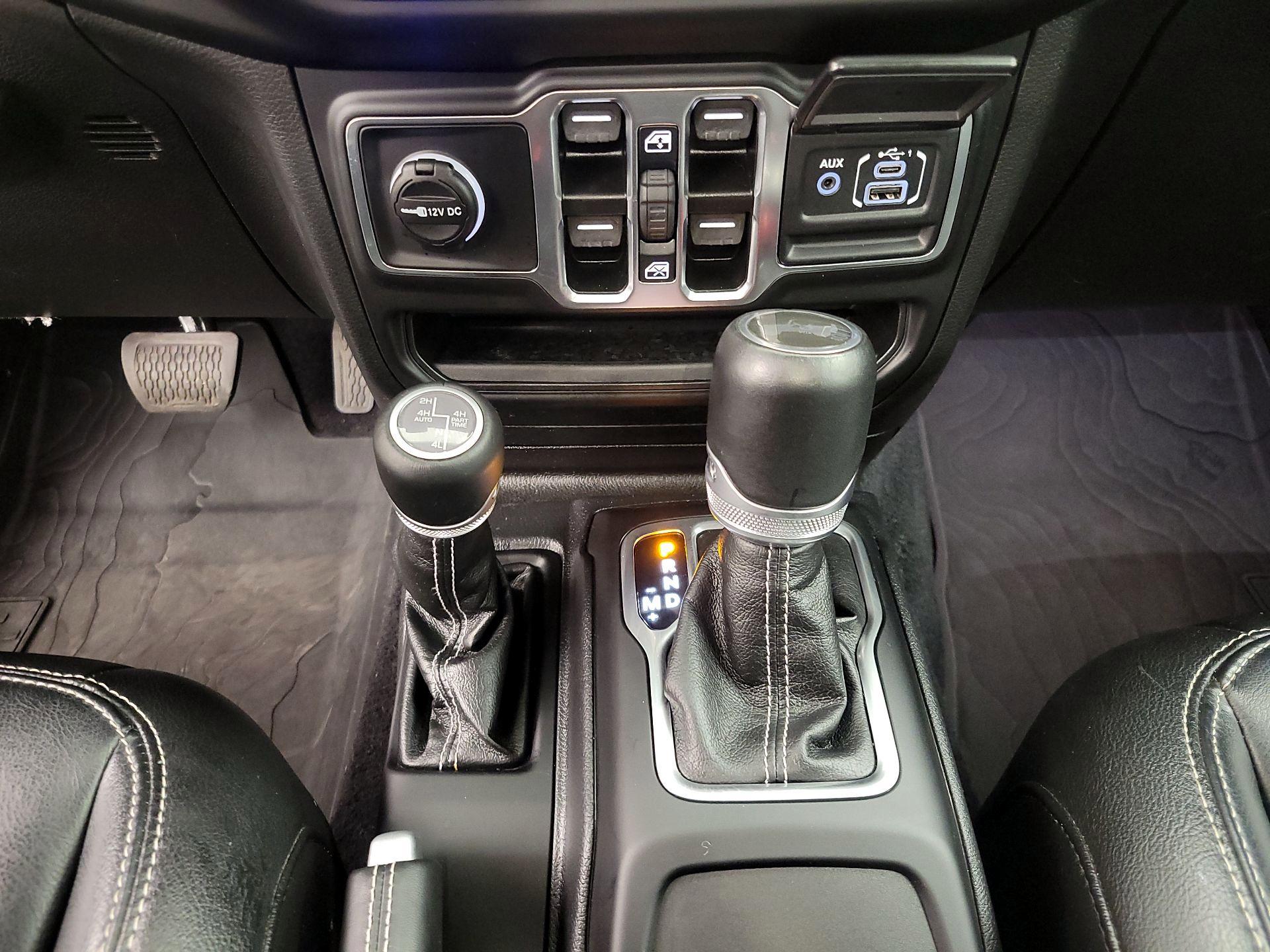 Thumbnail: 2023 Jeep Wrangler - 18