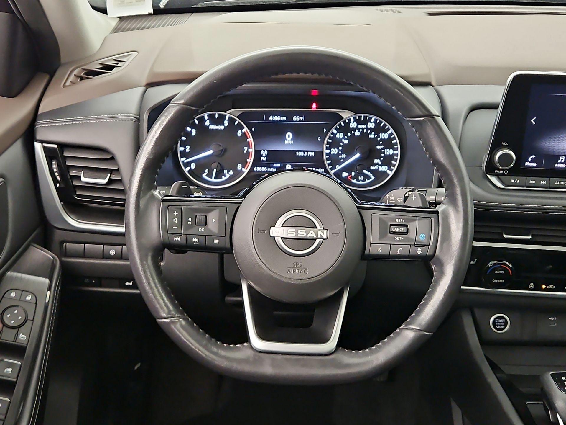 Thumbnail: 2022 Nissan Rogue - 10