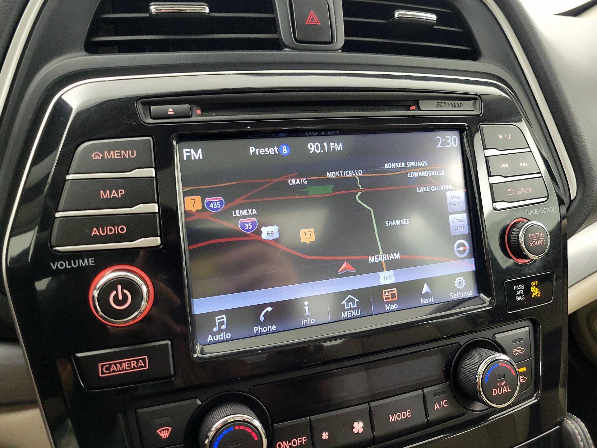 Thumbnail: 2017 Nissan Maxima - 14