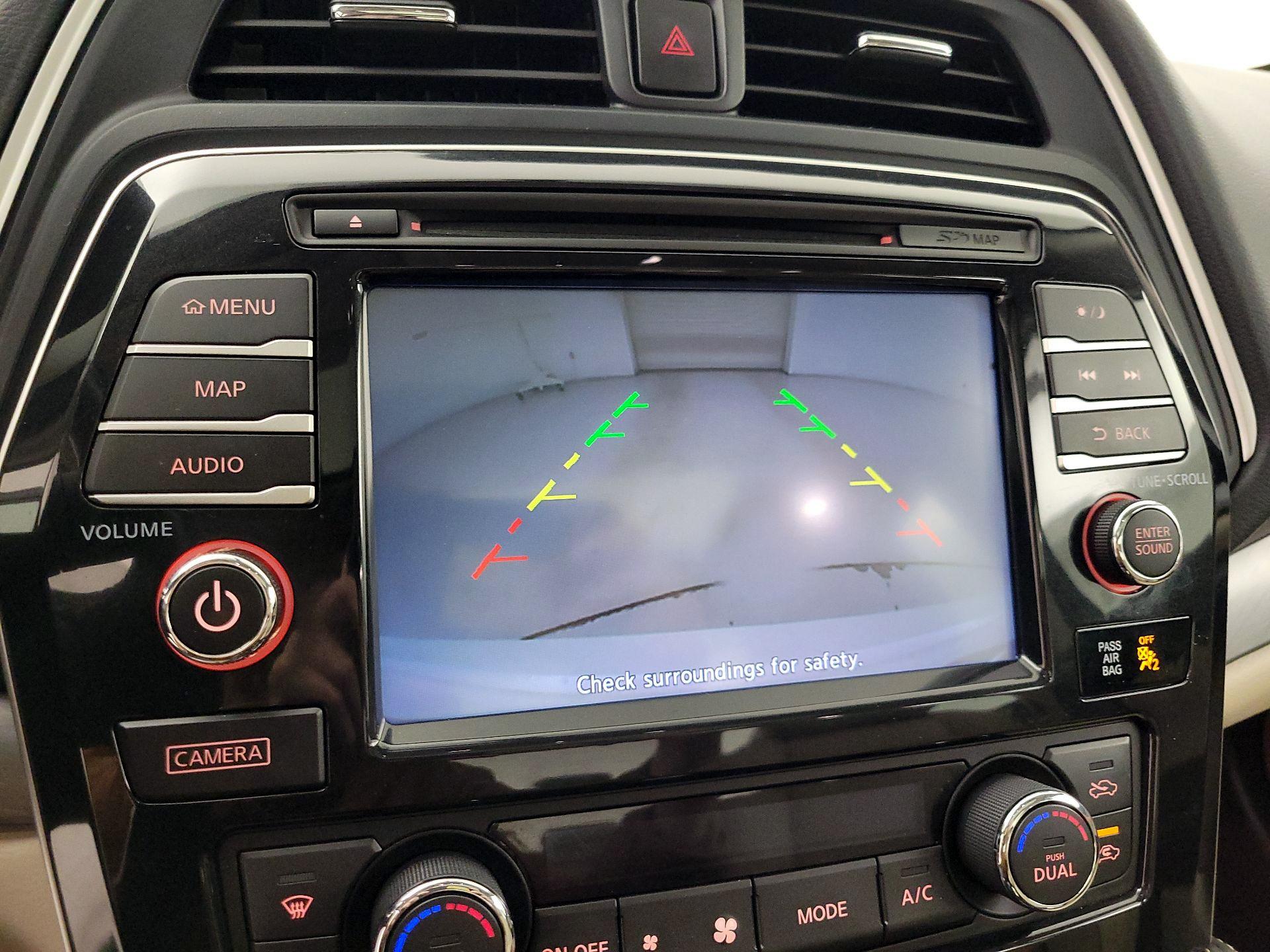 Thumbnail: 2017 Nissan Maxima - 15