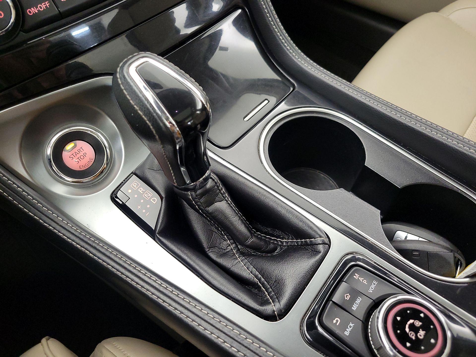 Thumbnail: 2017 Nissan Maxima - 18