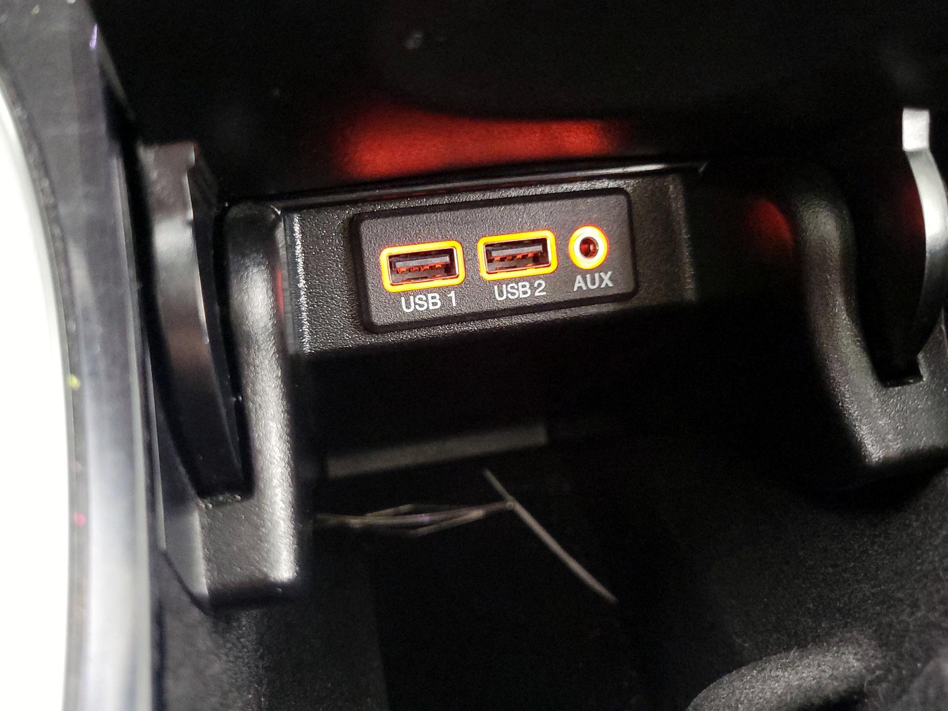 Thumbnail: 2017 Nissan Maxima - 19