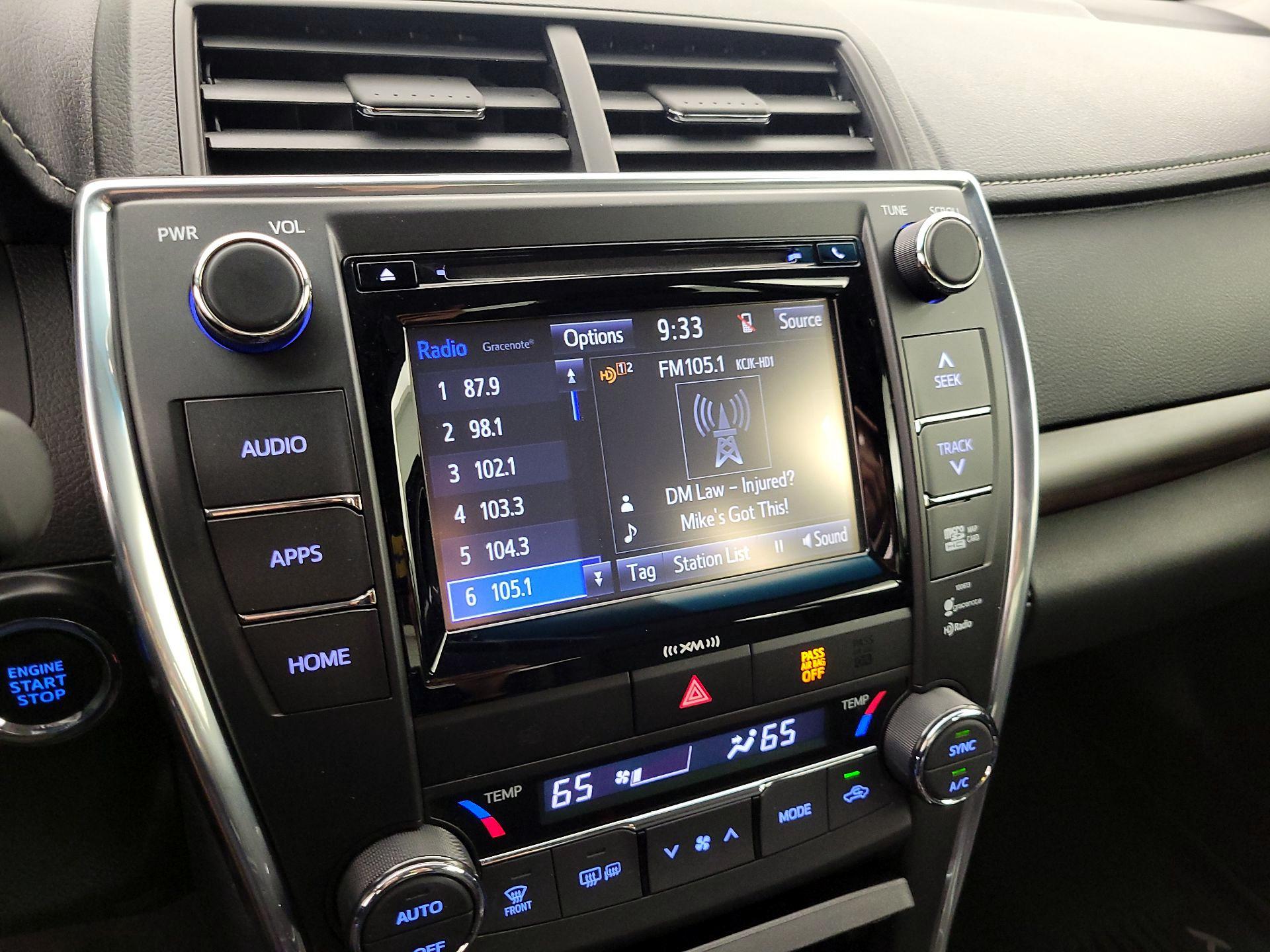 Thumbnail: 2016 Toyota Camry - 16