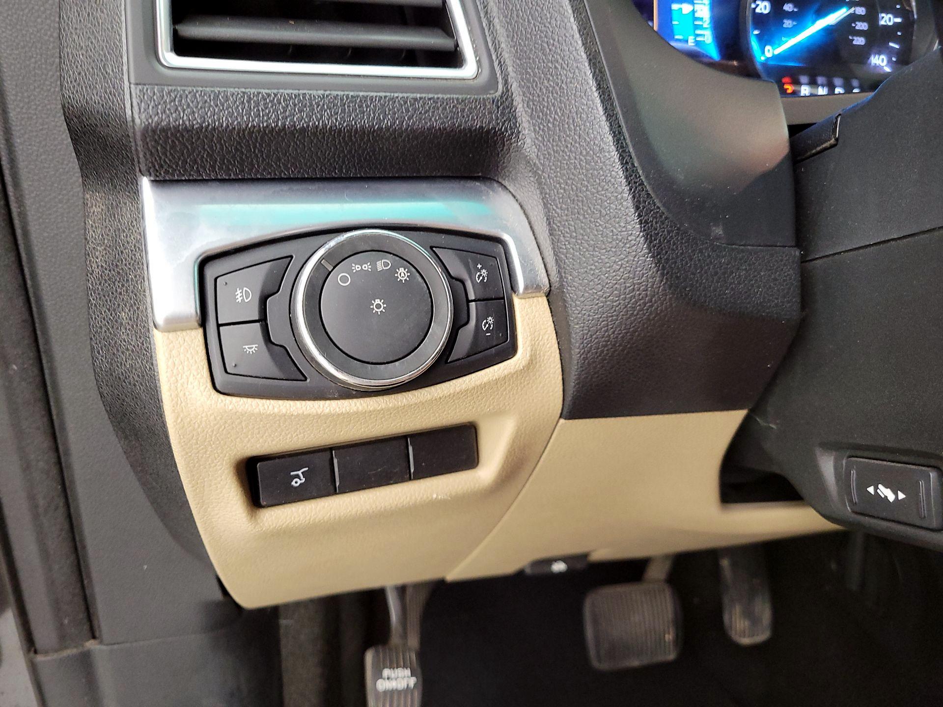 Thumbnail: 2017 Ford Explorer - 13