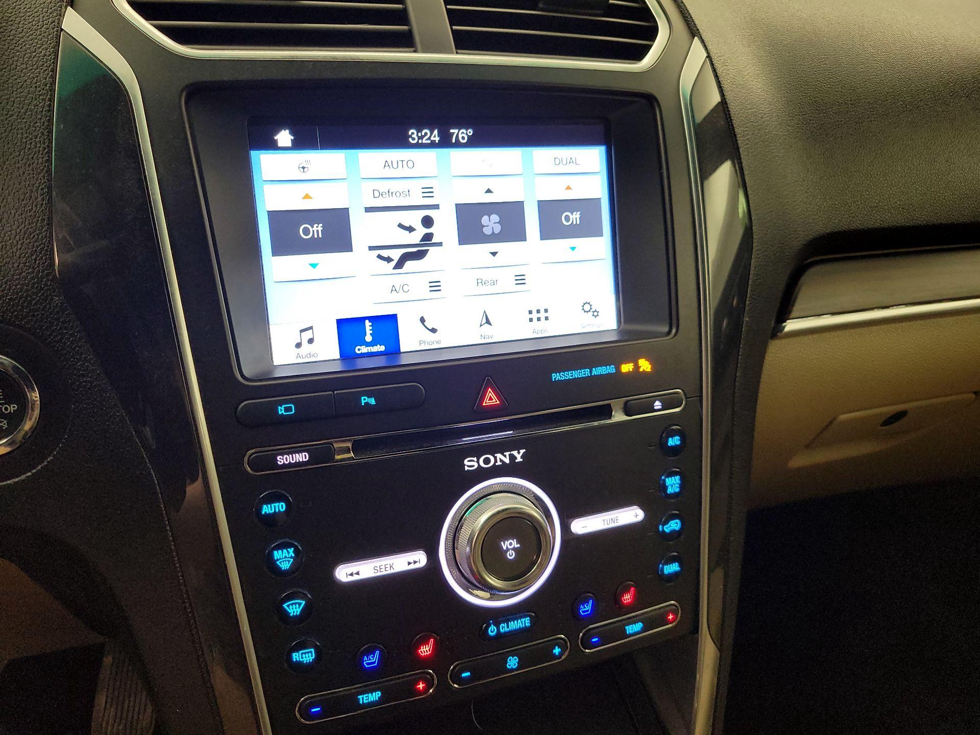 Thumbnail: 2017 Ford Explorer - 17