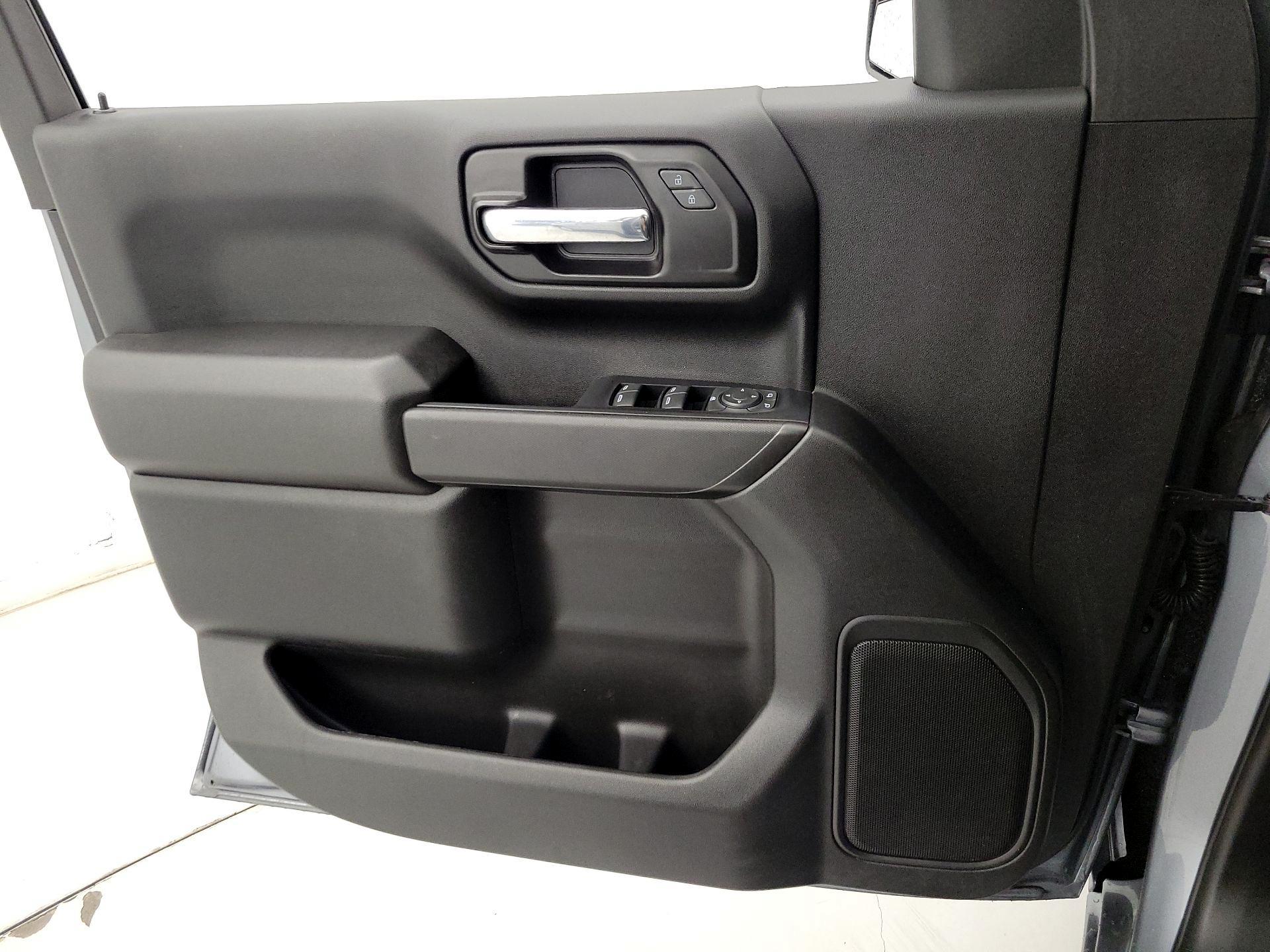 Thumbnail: 2021 Chevrolet Silverado 1500 - 12